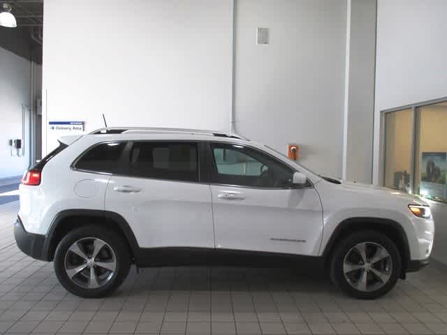 used 2019 Jeep Cherokee car, priced at $17,998
