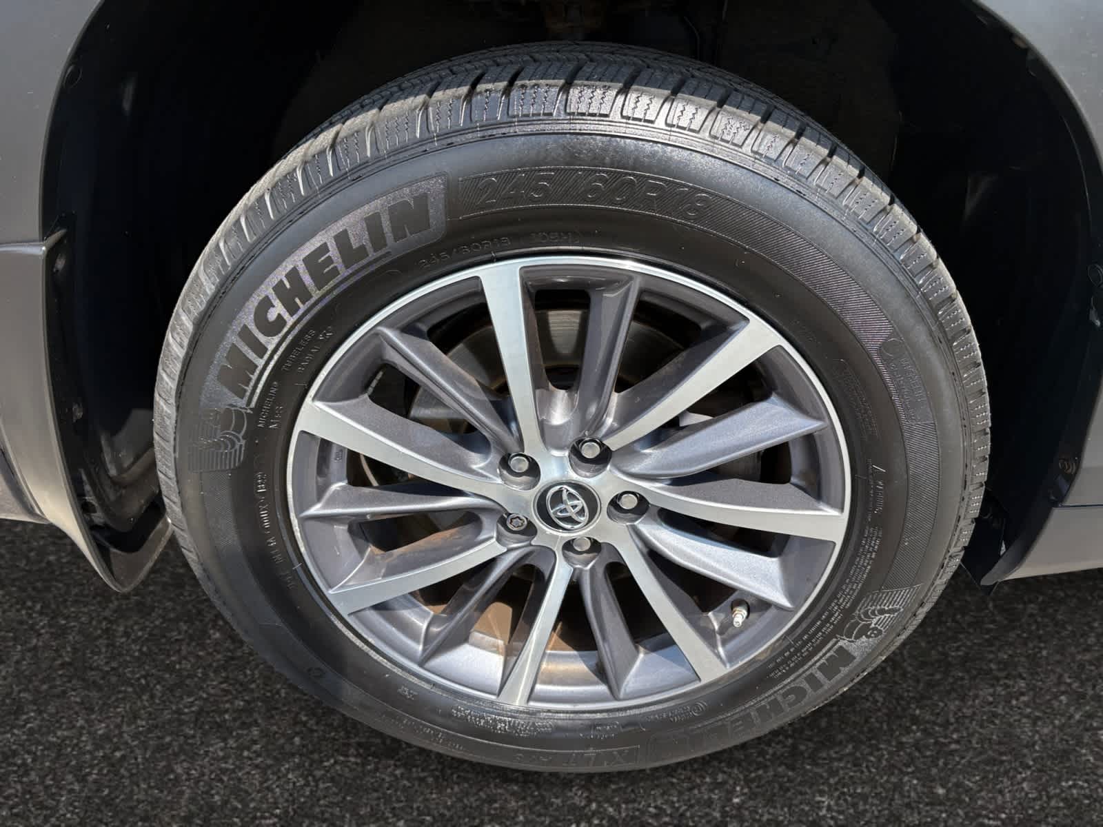 used 2018 Toyota Highlander car, priced at $25,998