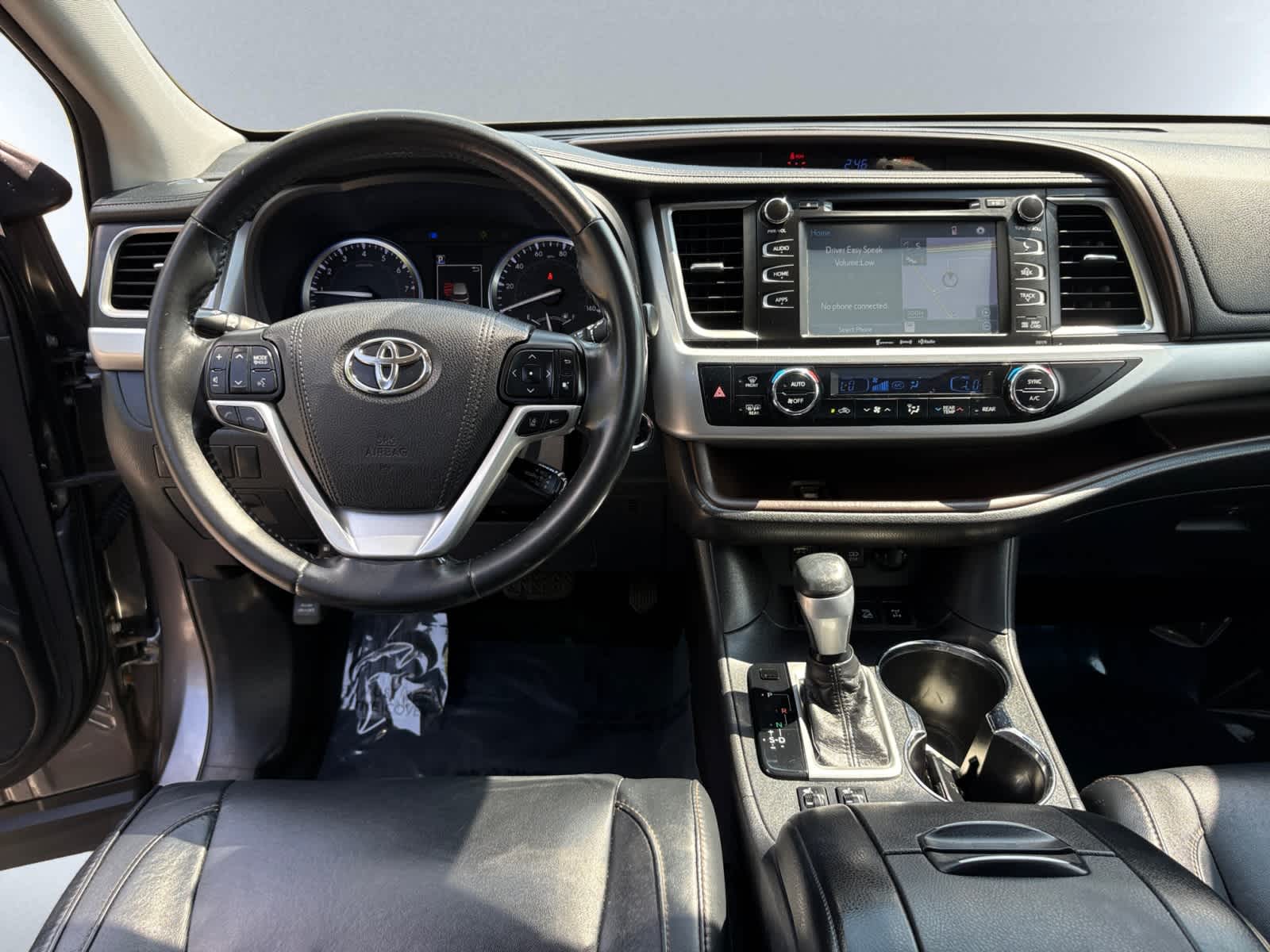 used 2018 Toyota Highlander car, priced at $25,998