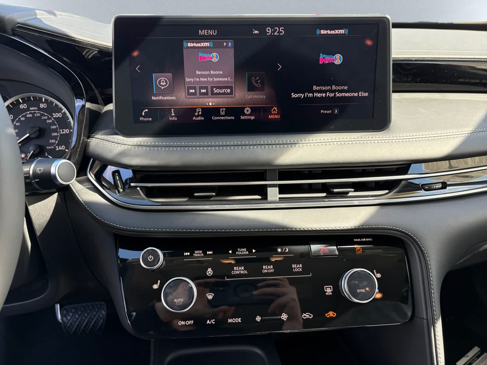 new 2025 INFINITI QX60 car