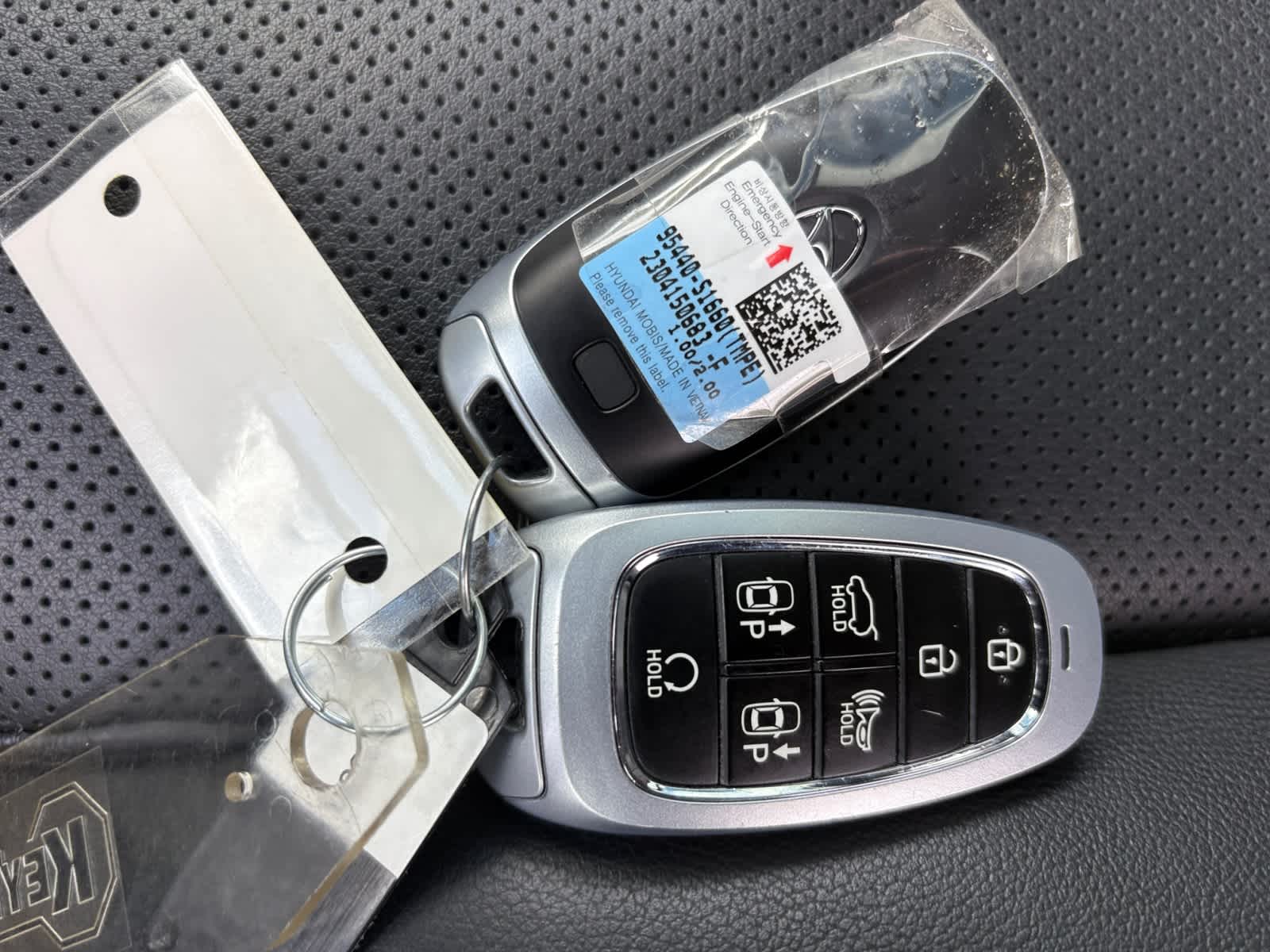 used 2023 Hyundai Santa Fe car, priced at $32,498
