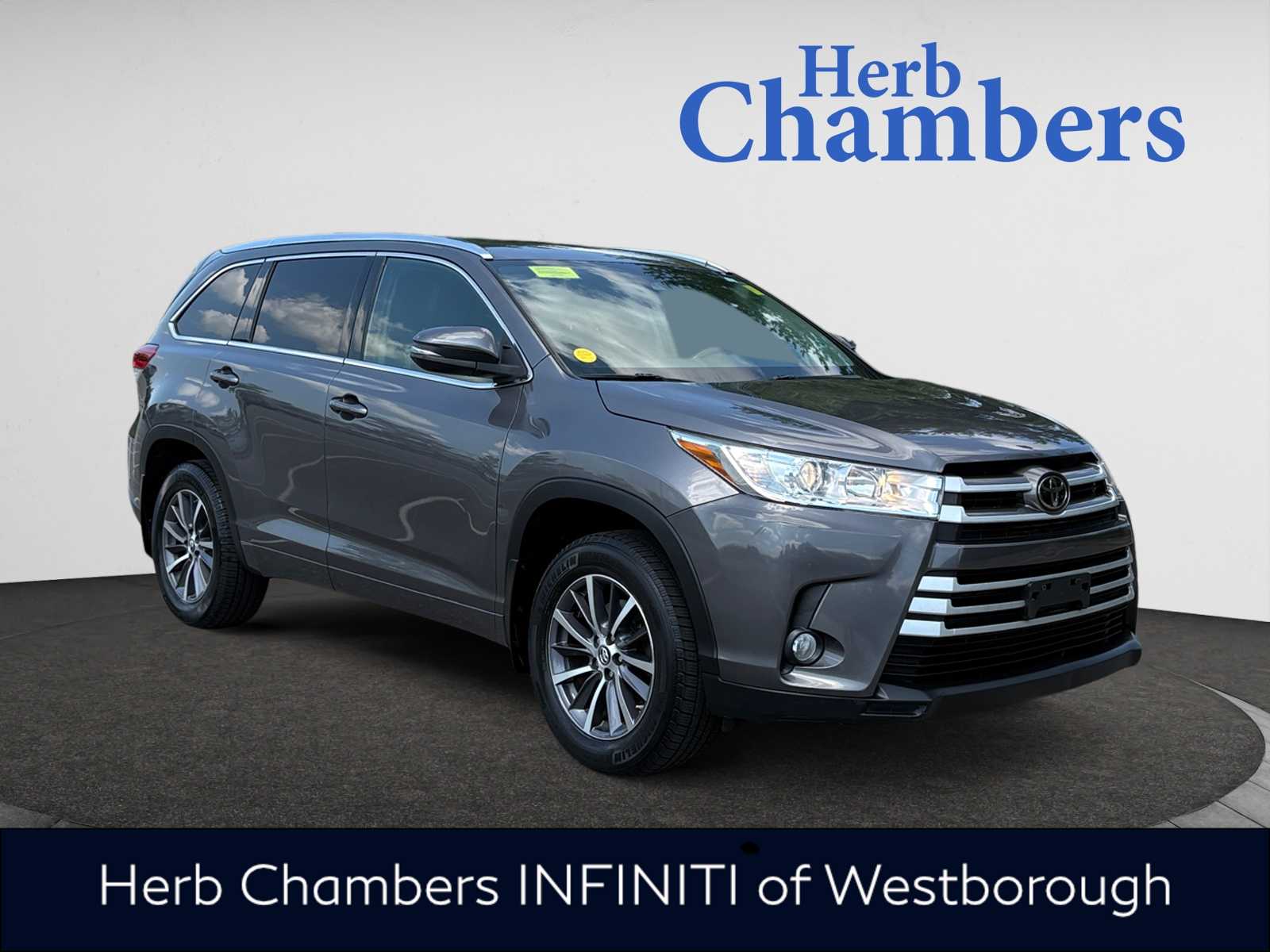 used 2018 Toyota Highlander car, priced at $25,998