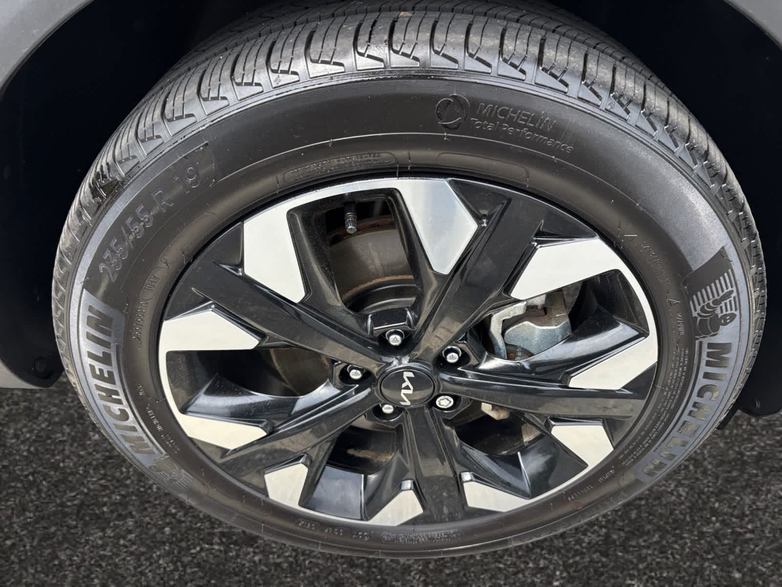 used 2024 Kia Sportage Plug-In Hybrid car, priced at $36,998