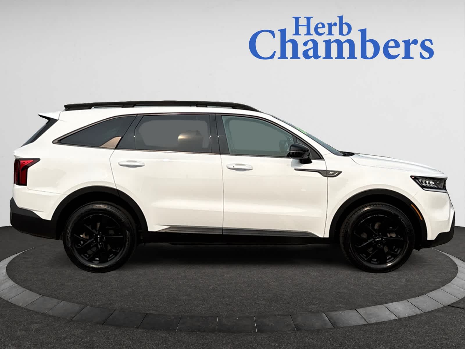 used 2022 Kia Sorento car, priced at $27,998