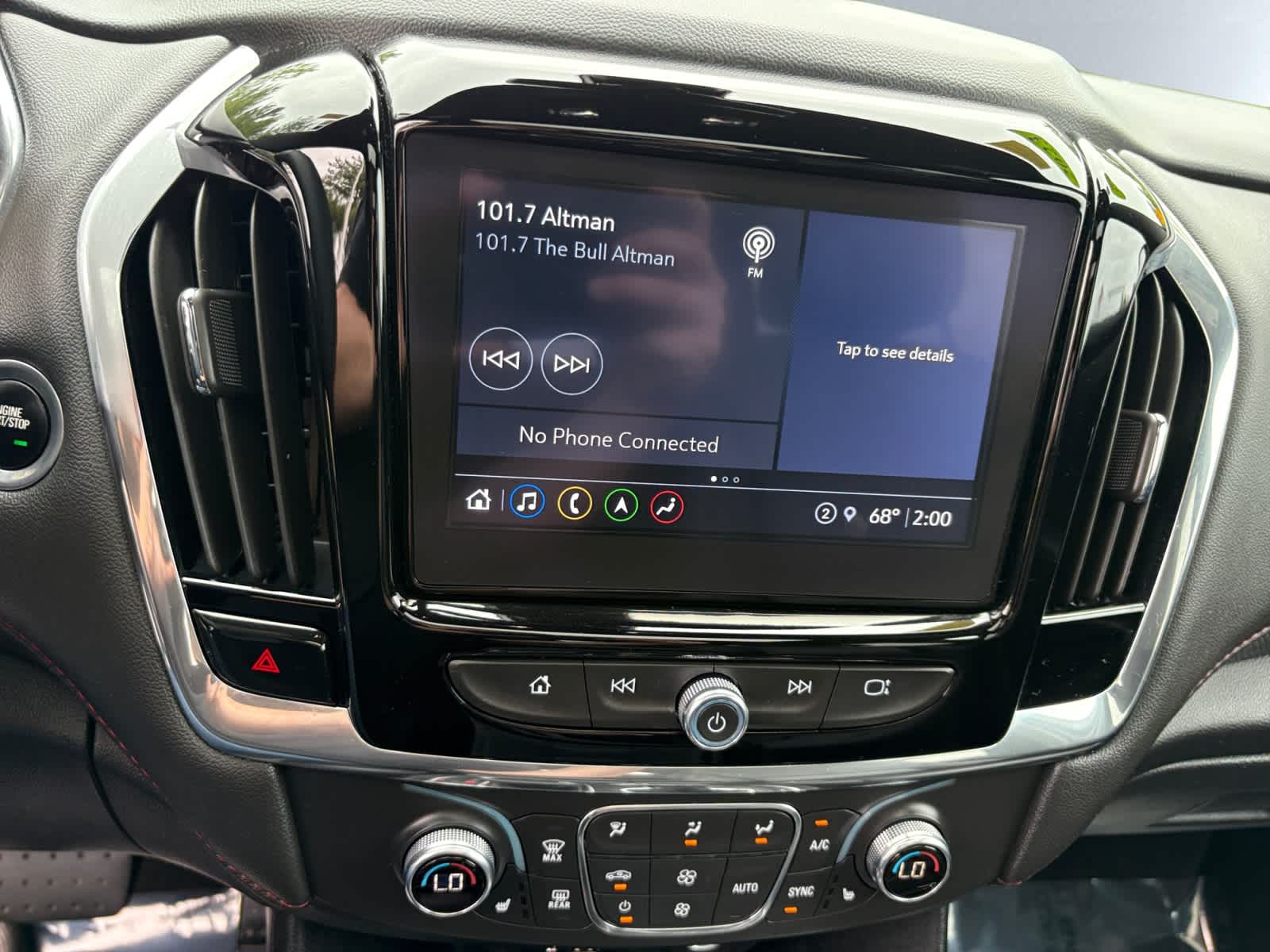 used 2023 Chevrolet Traverse car, priced at $36,998