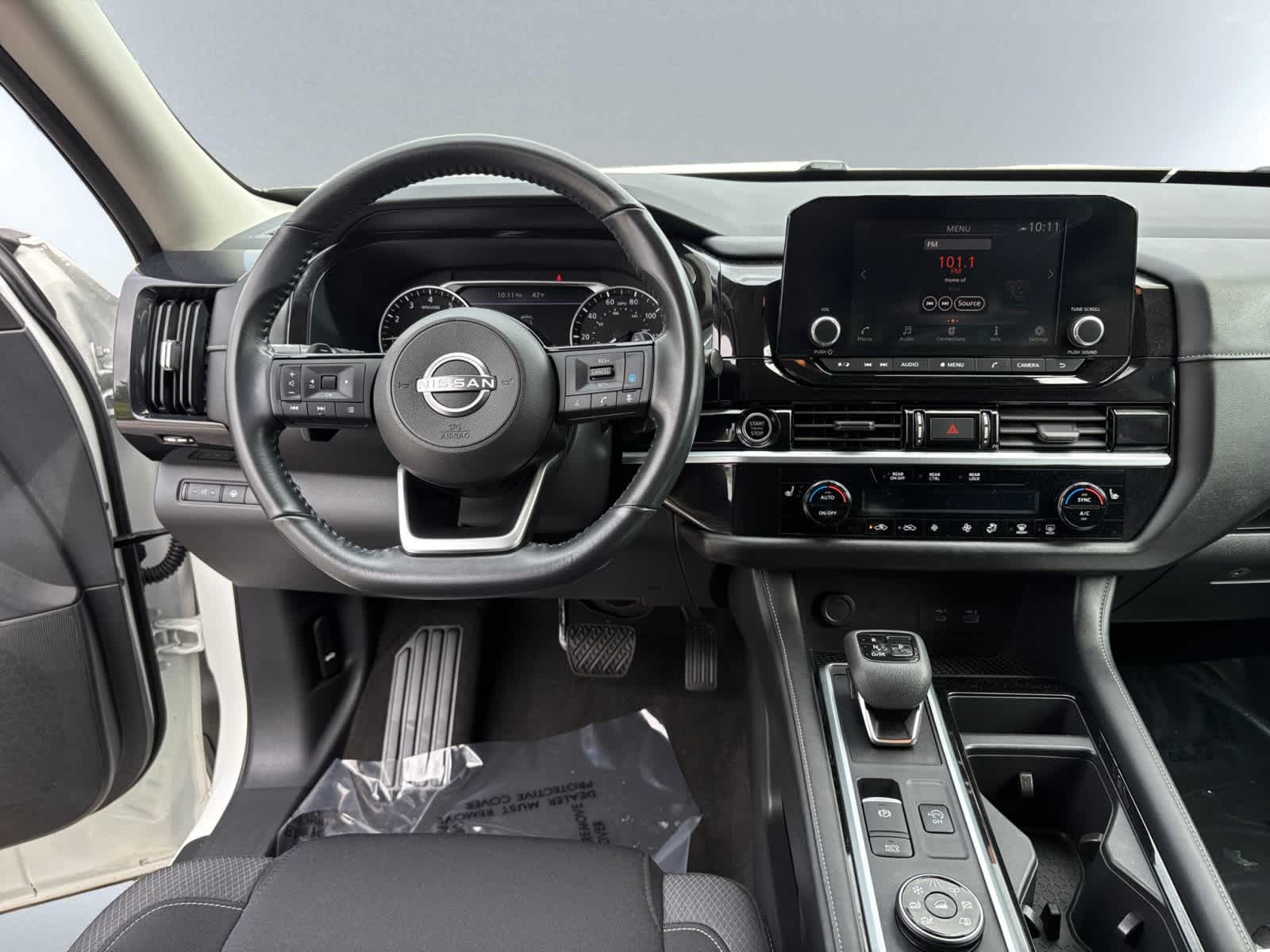 used 2022 Nissan Pathfinder car, priced at $30,998