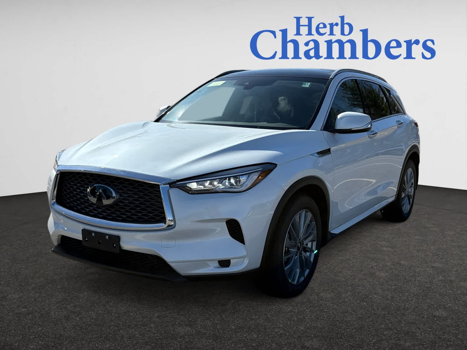 new 2025 INFINITI QX50 car