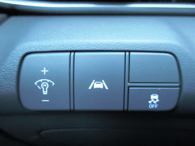used 2022 Hyundai Elantra car, priced at $19,998
