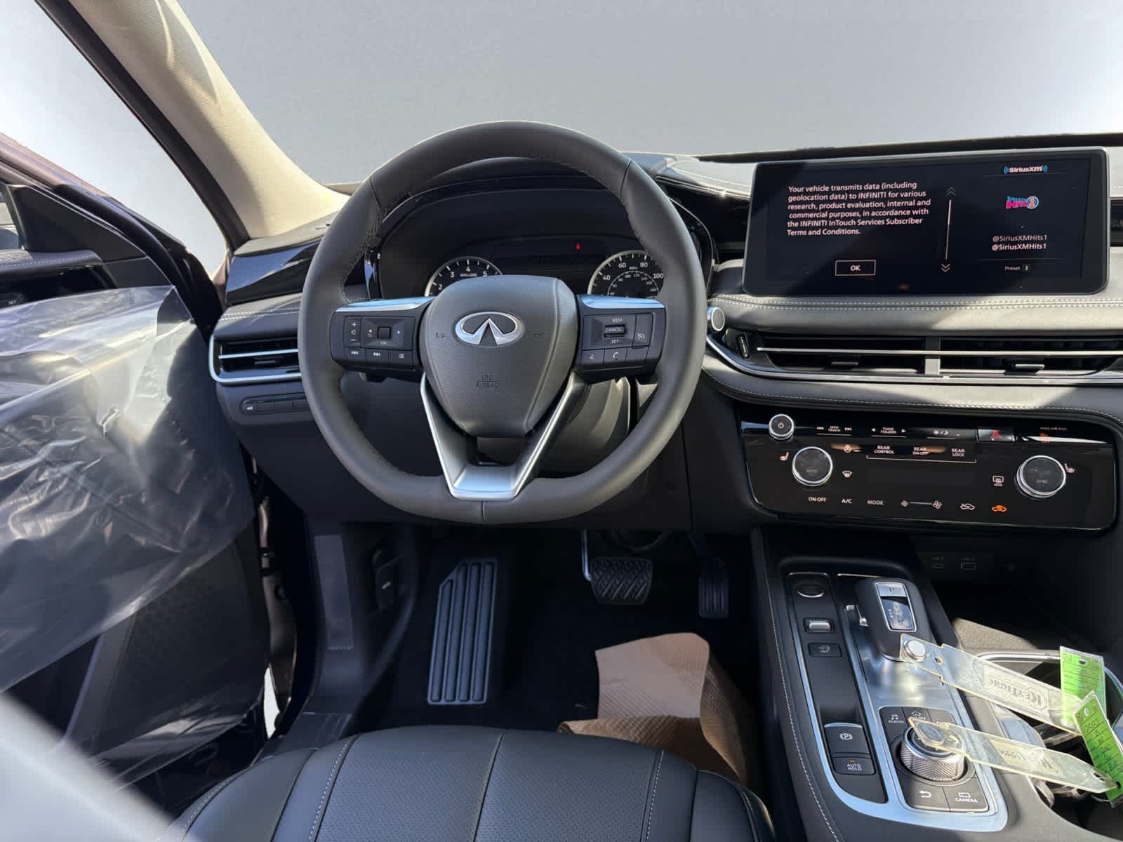 new 2025 INFINITI QX60 car