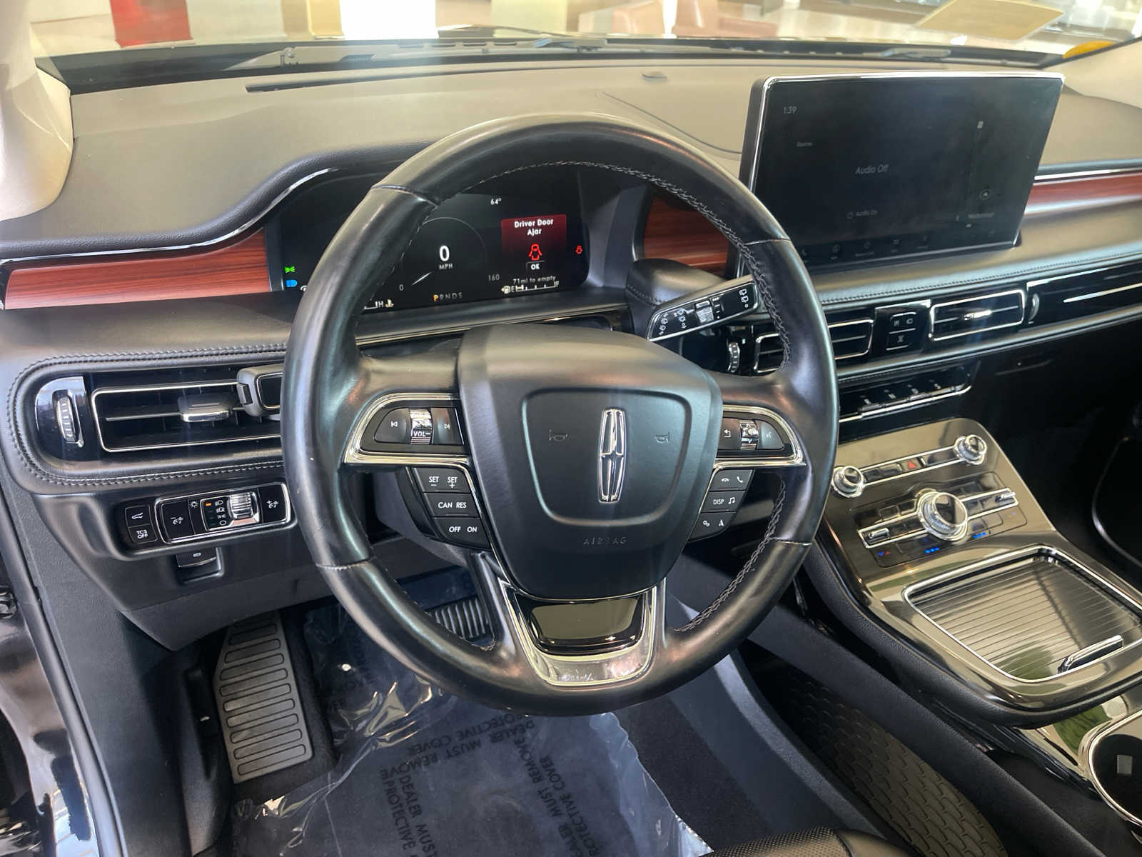 used 2023 Lincoln Nautilus car, priced at $35,798