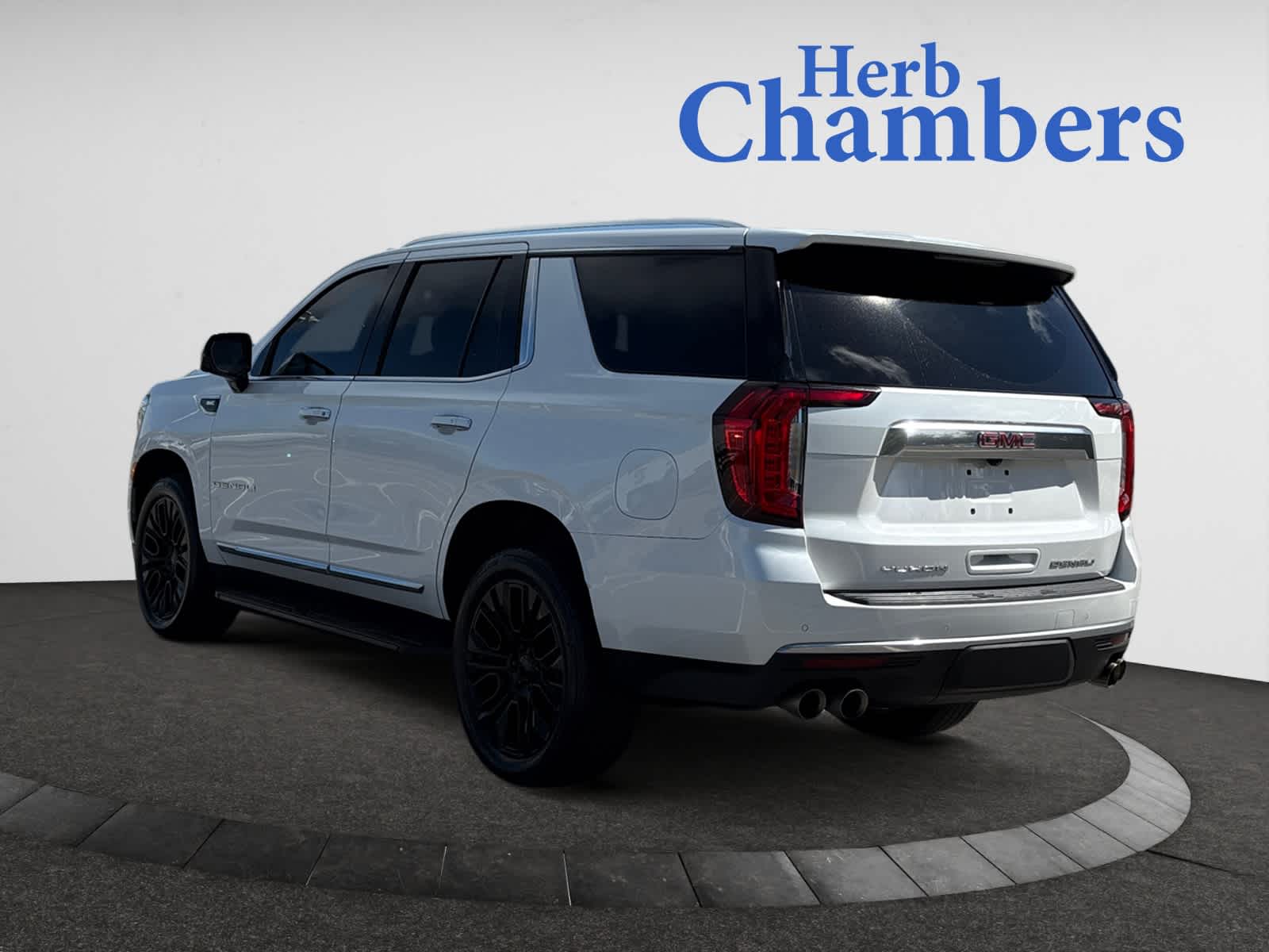 used 2021 GMC Yukon car, priced at $51,798