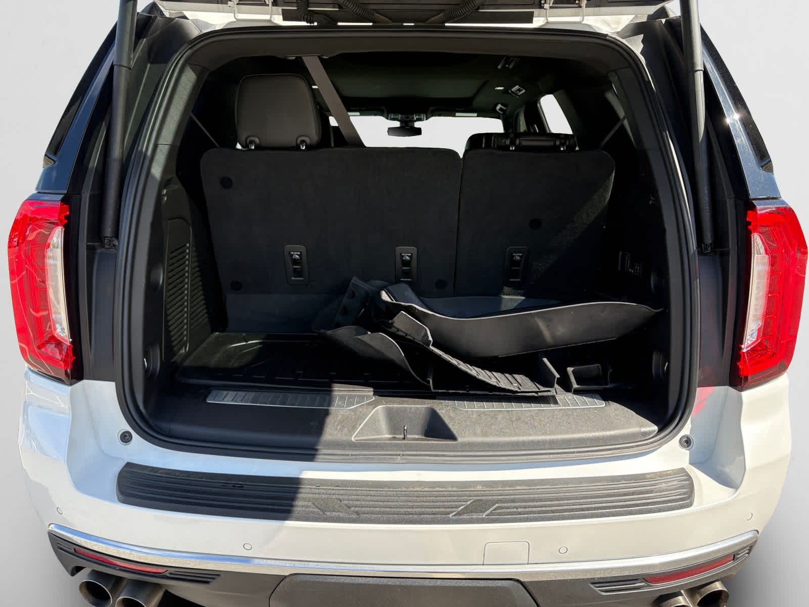 used 2021 GMC Yukon car, priced at $51,798