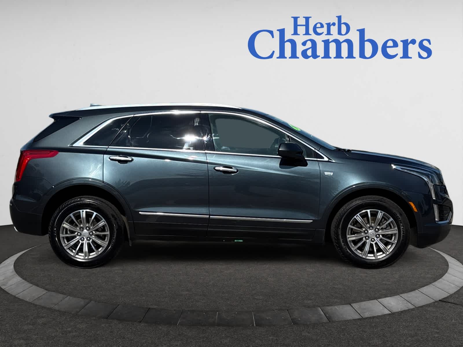 used 2019 Cadillac XT5 car, priced at $20,998