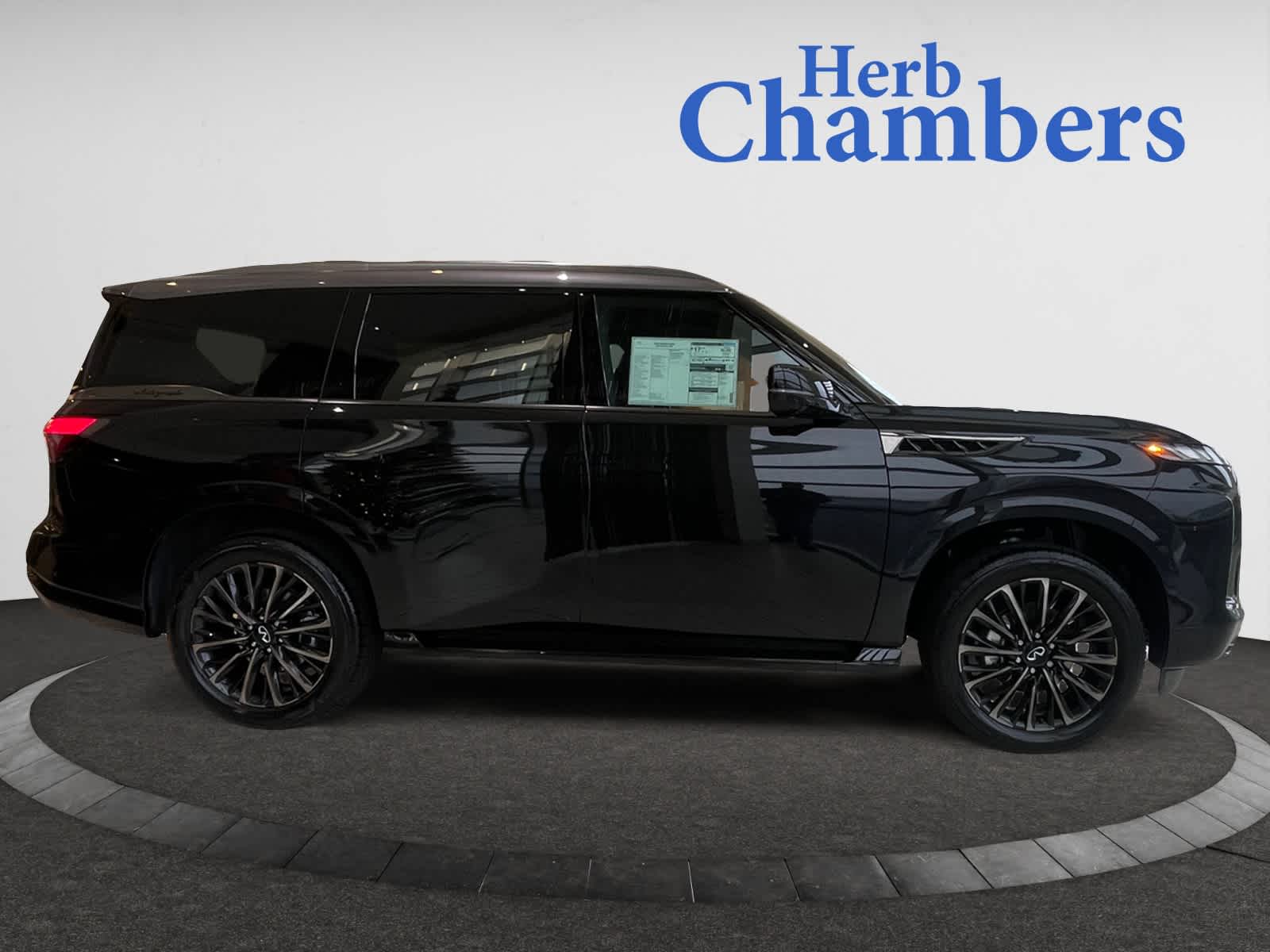 new 2025 INFINITI QX80 car, priced at $114,640