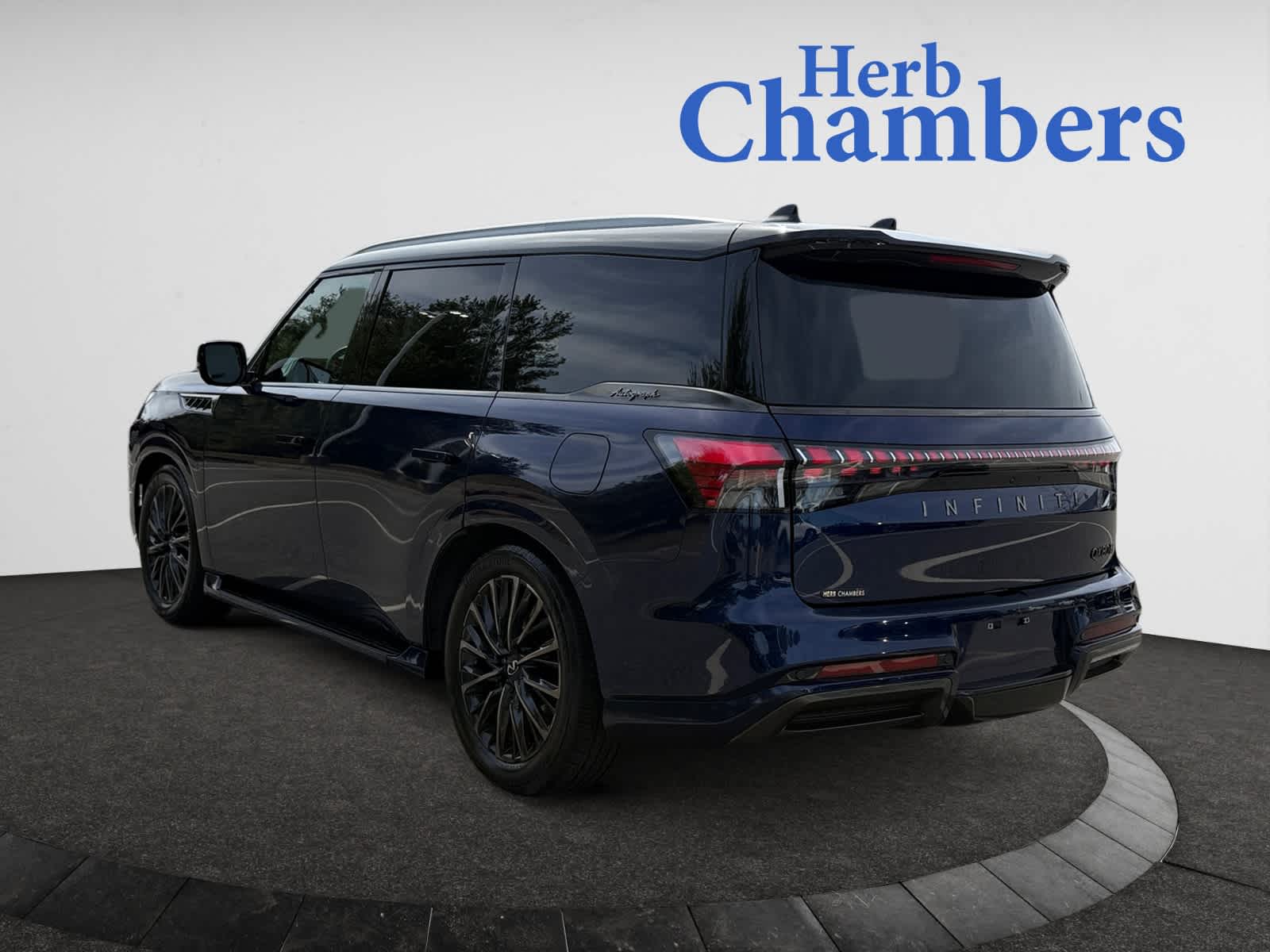new 2025 INFINITI QX80 car, priced at $108,001