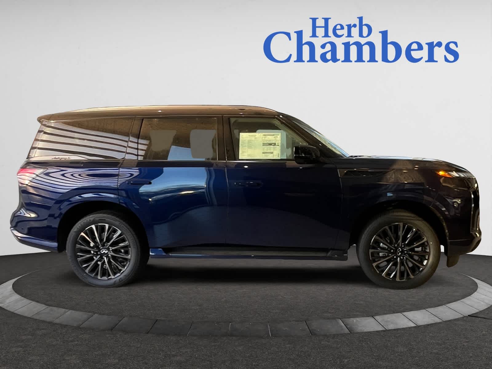 new 2025 INFINITI QX80 car, priced at $112,590