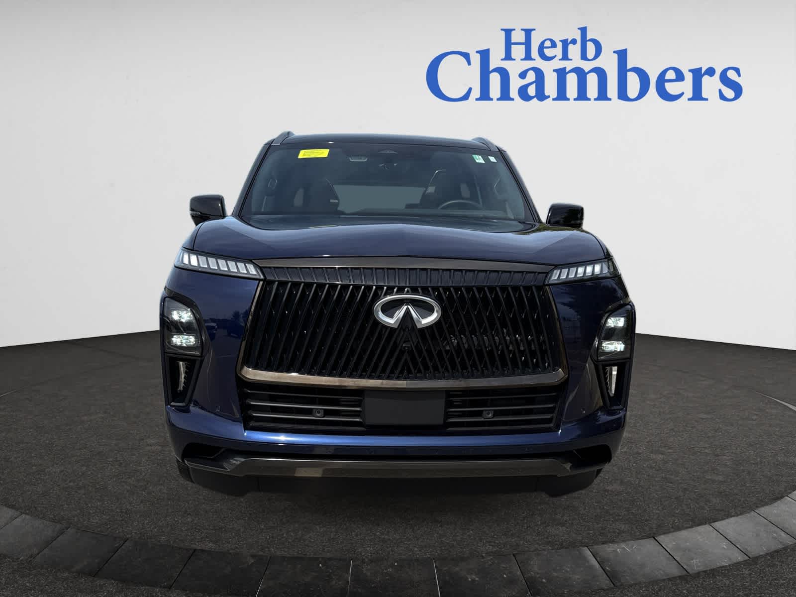 new 2025 INFINITI QX80 car, priced at $108,001