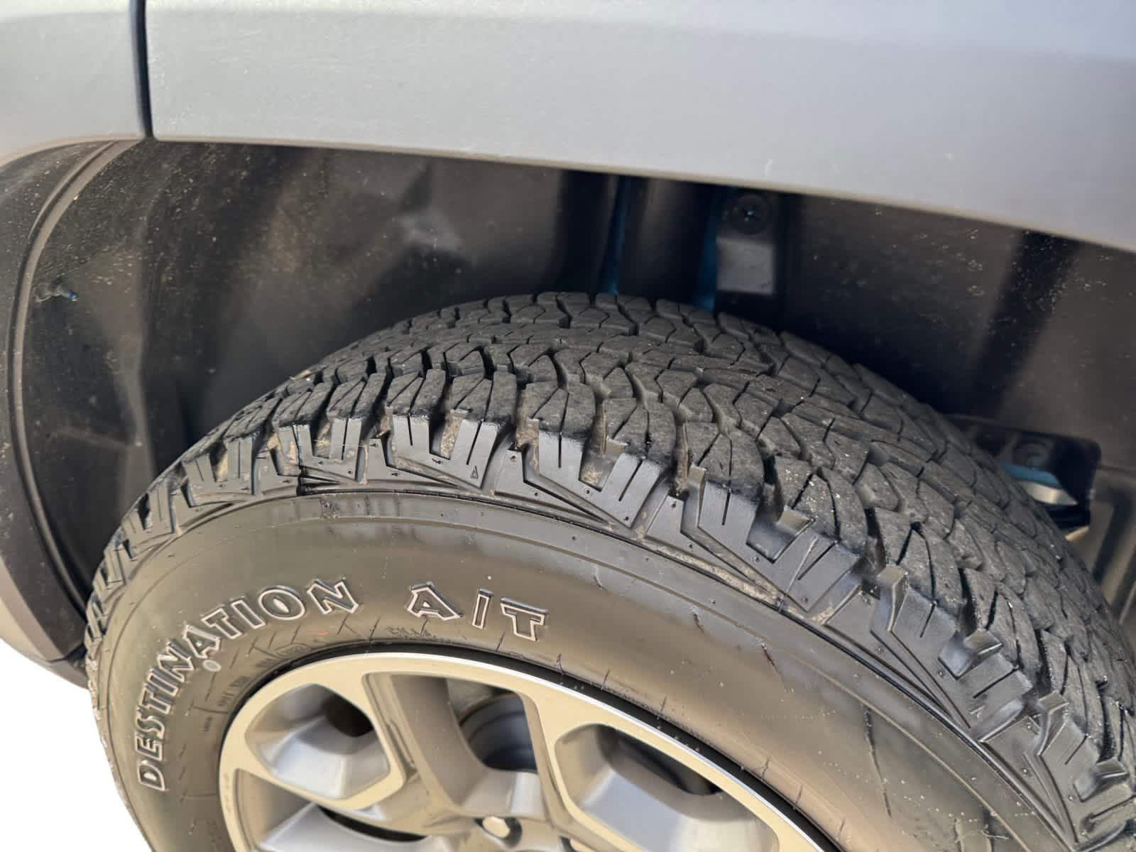 used 2023 Jeep Cherokee car, priced at $29,998