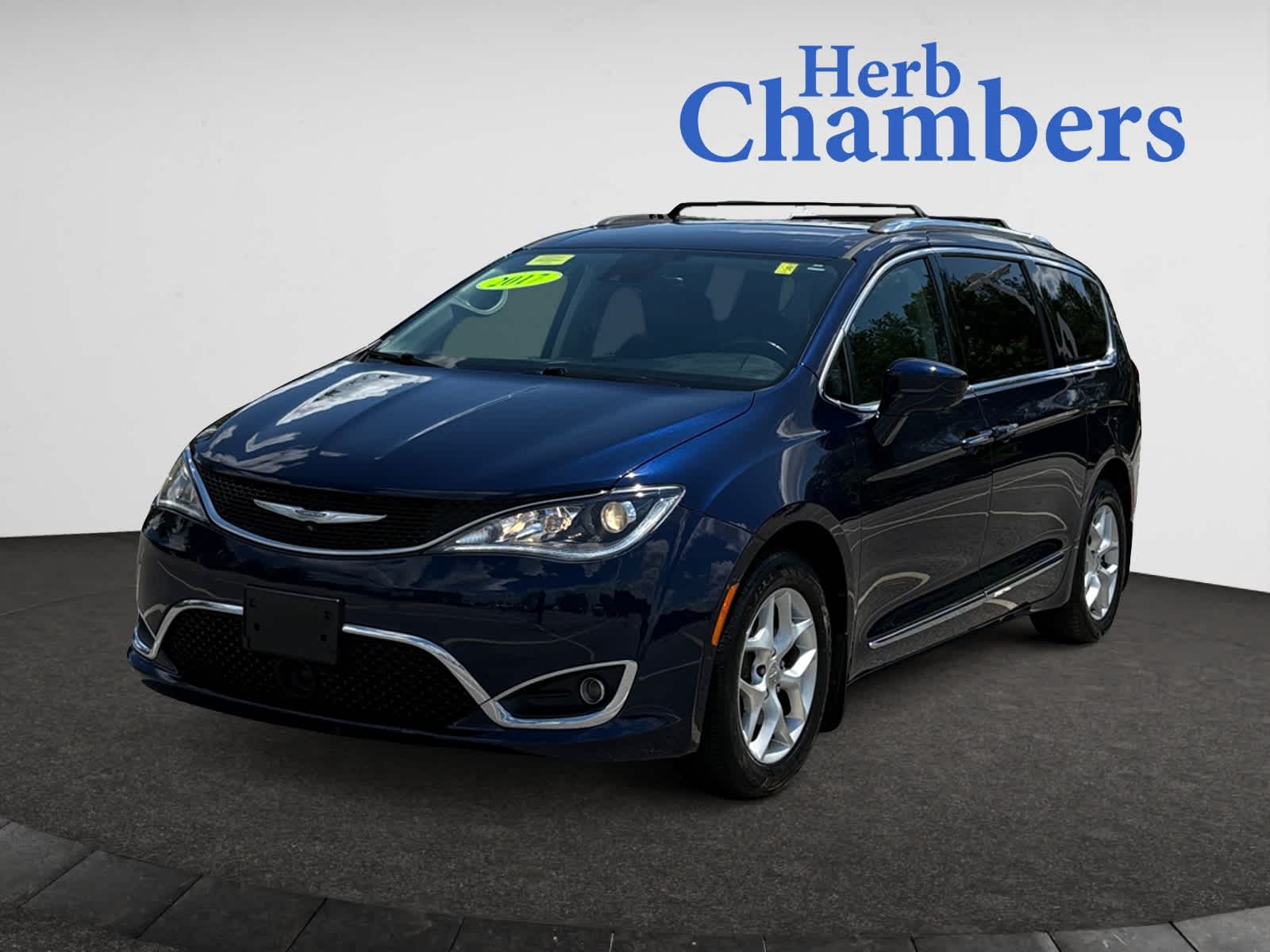 used 2017 Chrysler Pacifica car, priced at $13,498