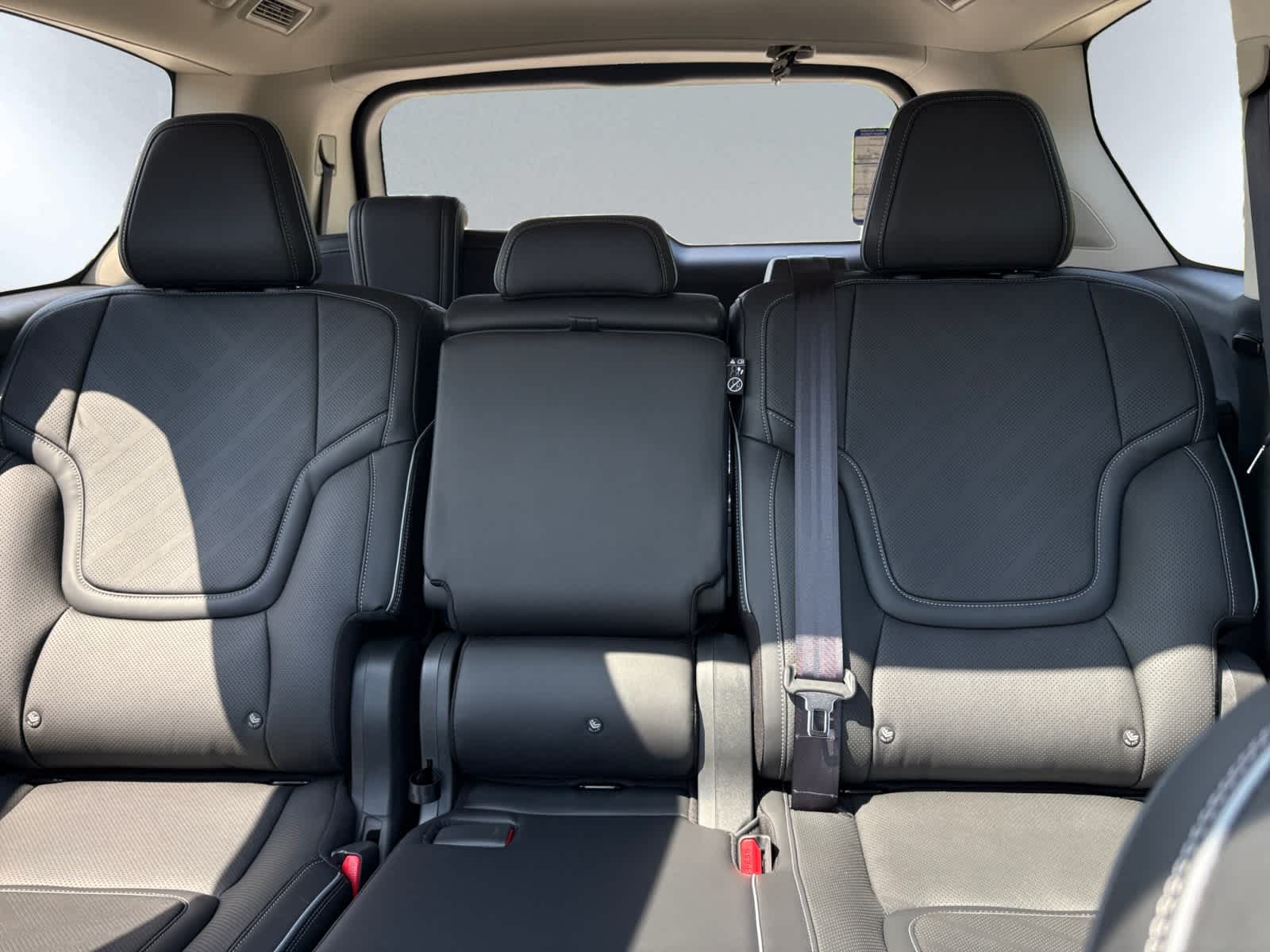 new 2025 INFINITI QX80 car, priced at $95,610