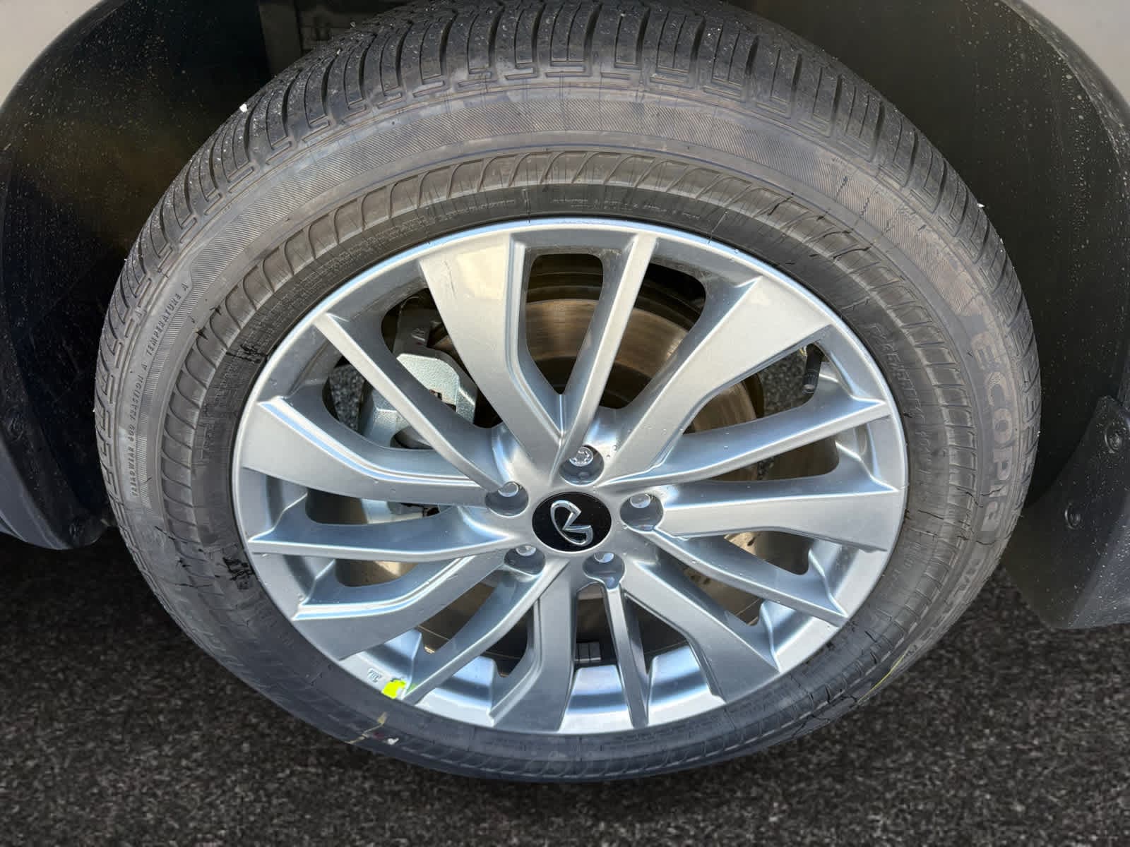 new 2025 INFINITI QX50 car