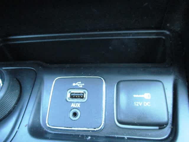used 2019 Jeep Cherokee car, priced at $17,998