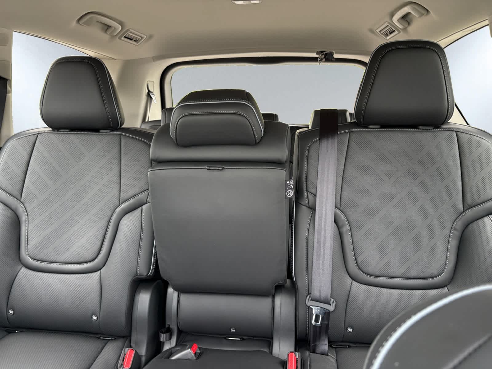 new 2025 INFINITI QX80 car