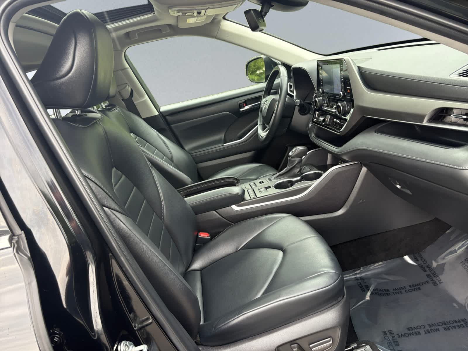 used 2022 Toyota Highlander car, priced at $37,998