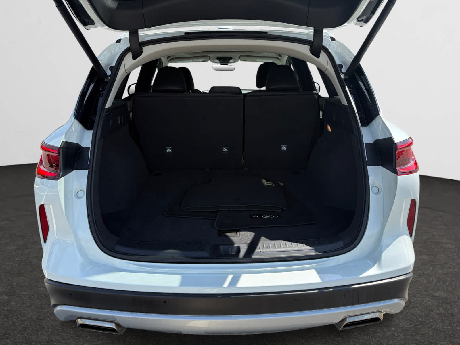 used 2025 INFINITI QX50 car