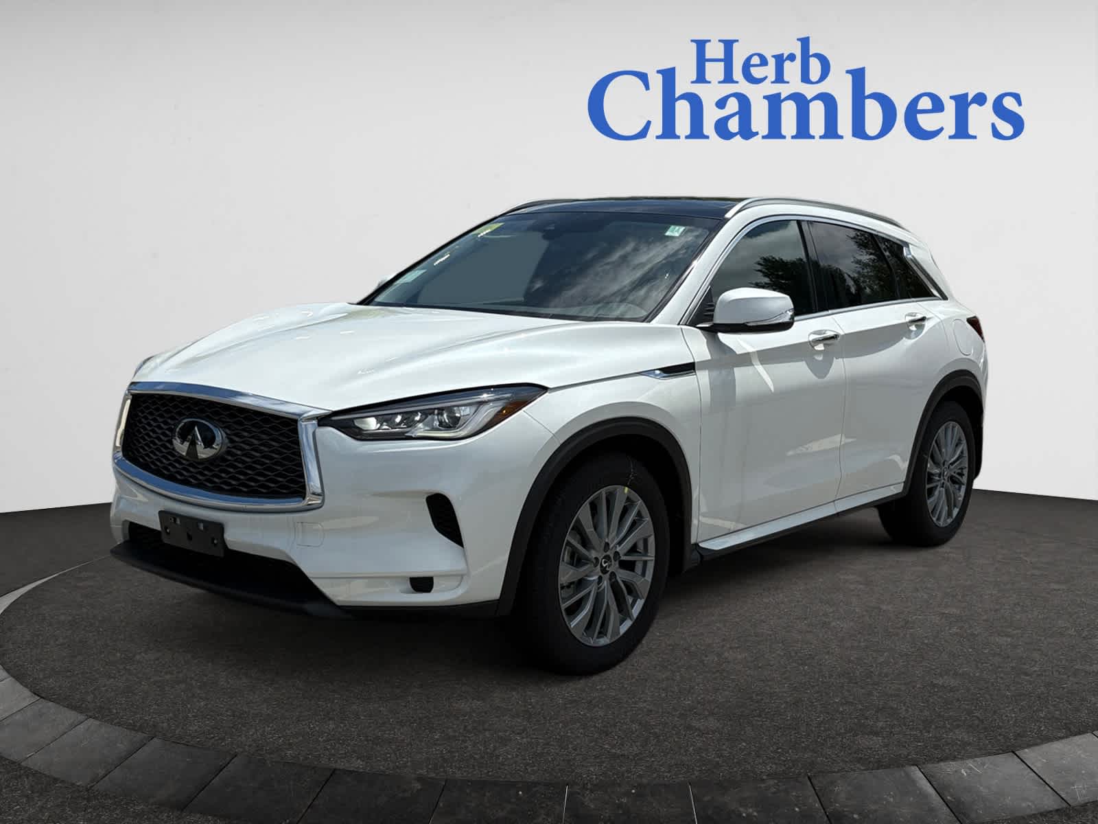 new 2025 INFINITI QX50 car, priced at $47,318