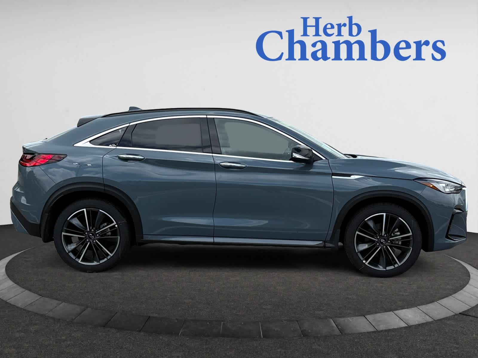 new 2025 INFINITI QX55 car, priced at $52,780