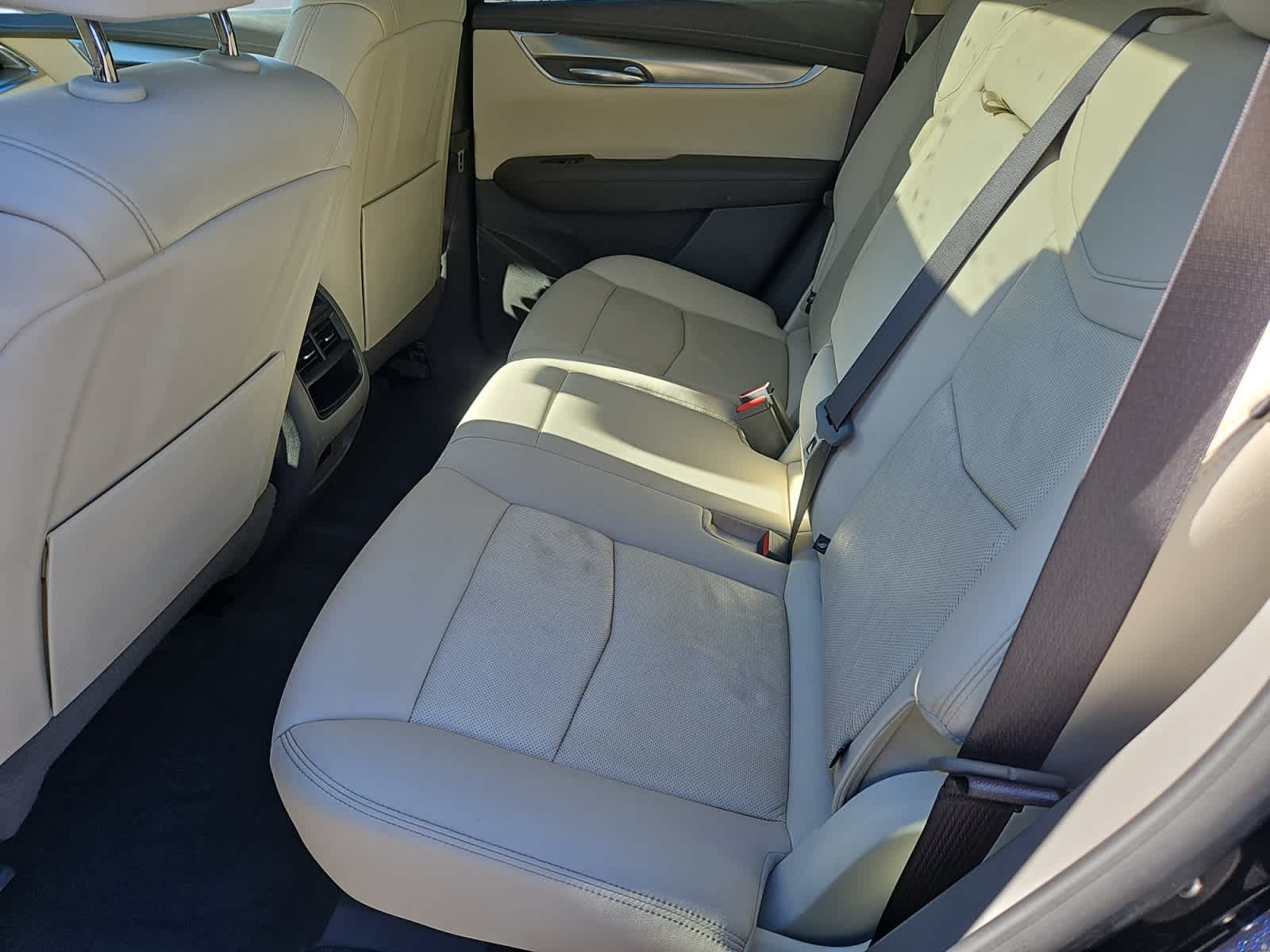 used 2021 Cadillac XT5 car, priced at $27,498