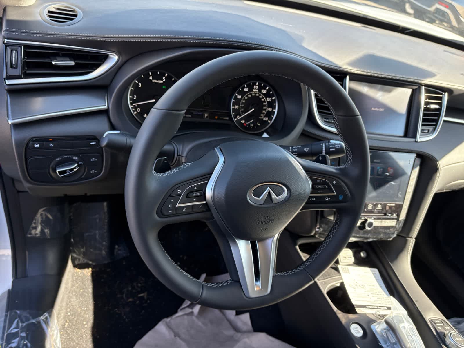 new 2025 INFINITI QX50 car