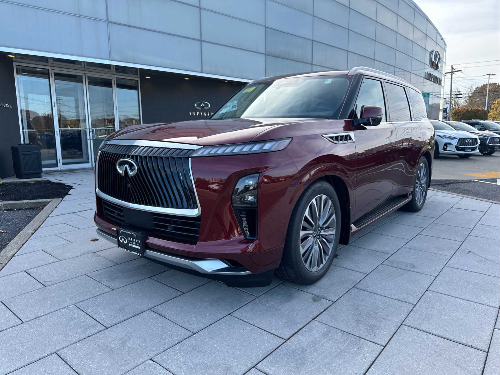 new 2025 INFINITI QX80 car, priced at $91,732