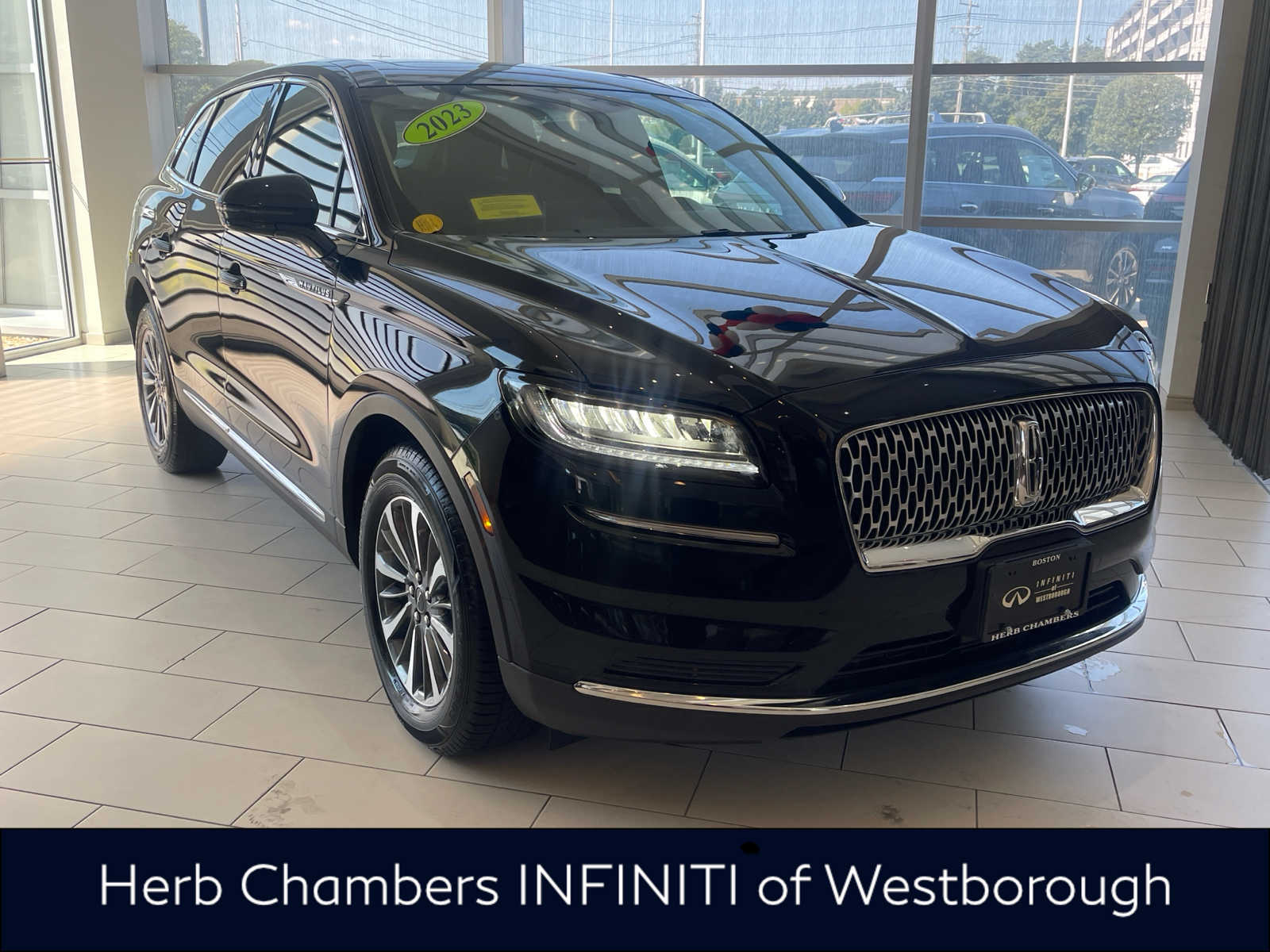 used 2023 Lincoln Nautilus car, priced at $35,798