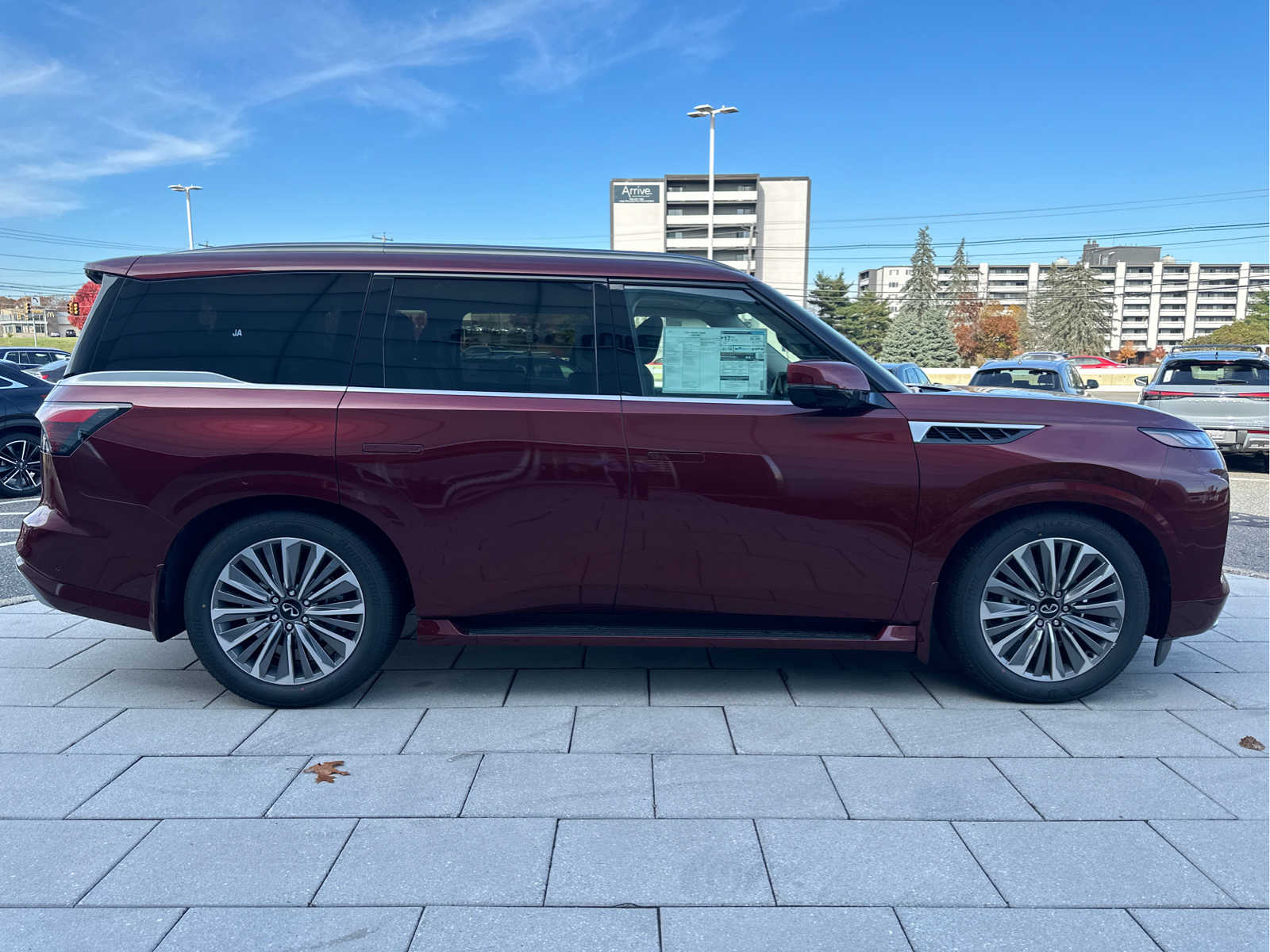 new 2025 INFINITI QX80 car, priced at $92,732