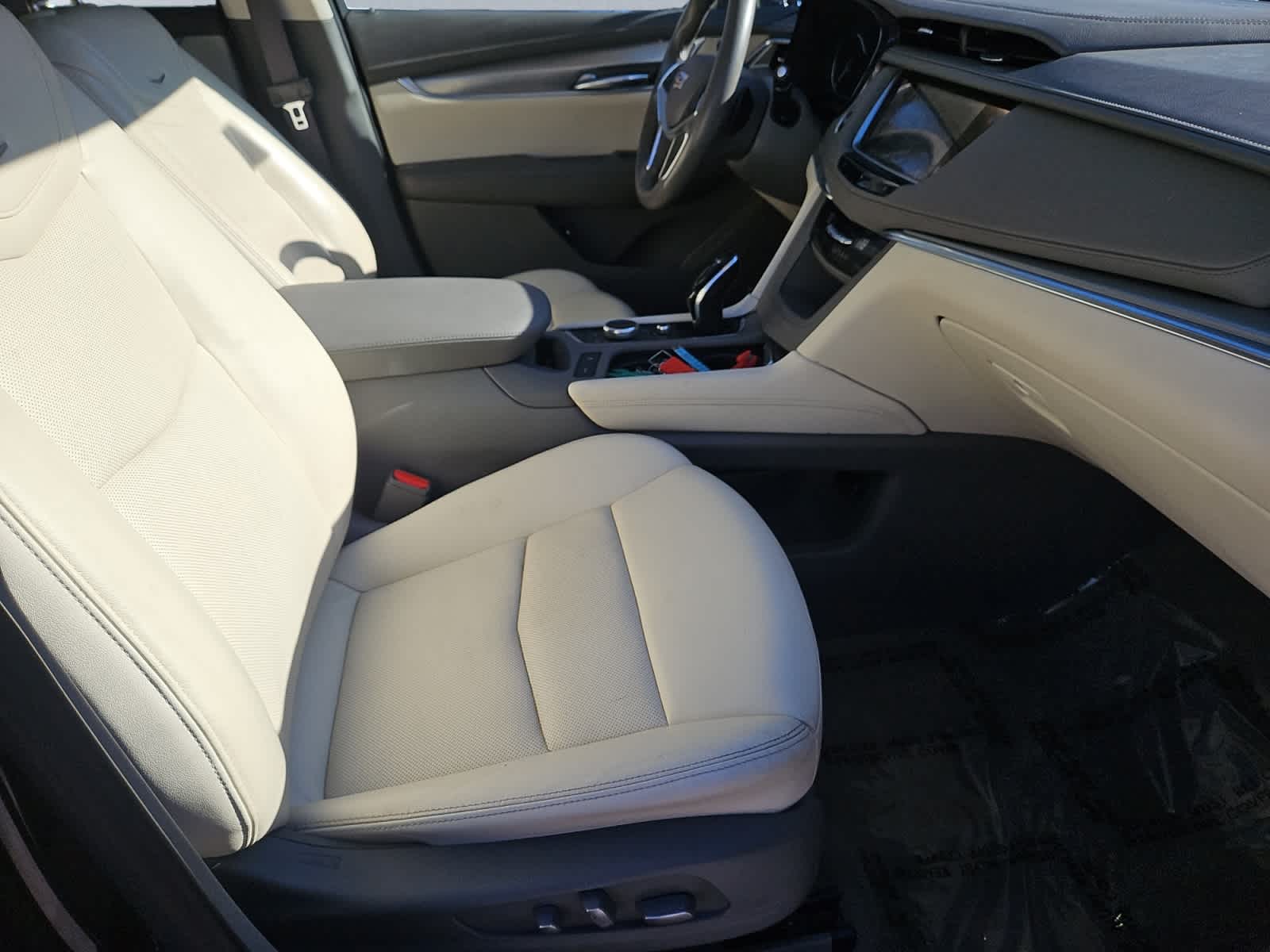 used 2021 Cadillac XT5 car, priced at $27,498