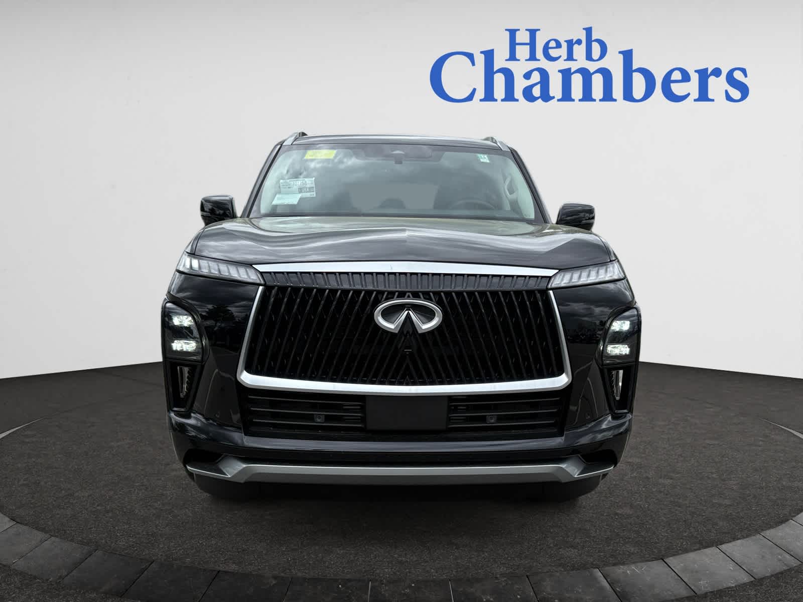 new 2025 INFINITI QX80 car