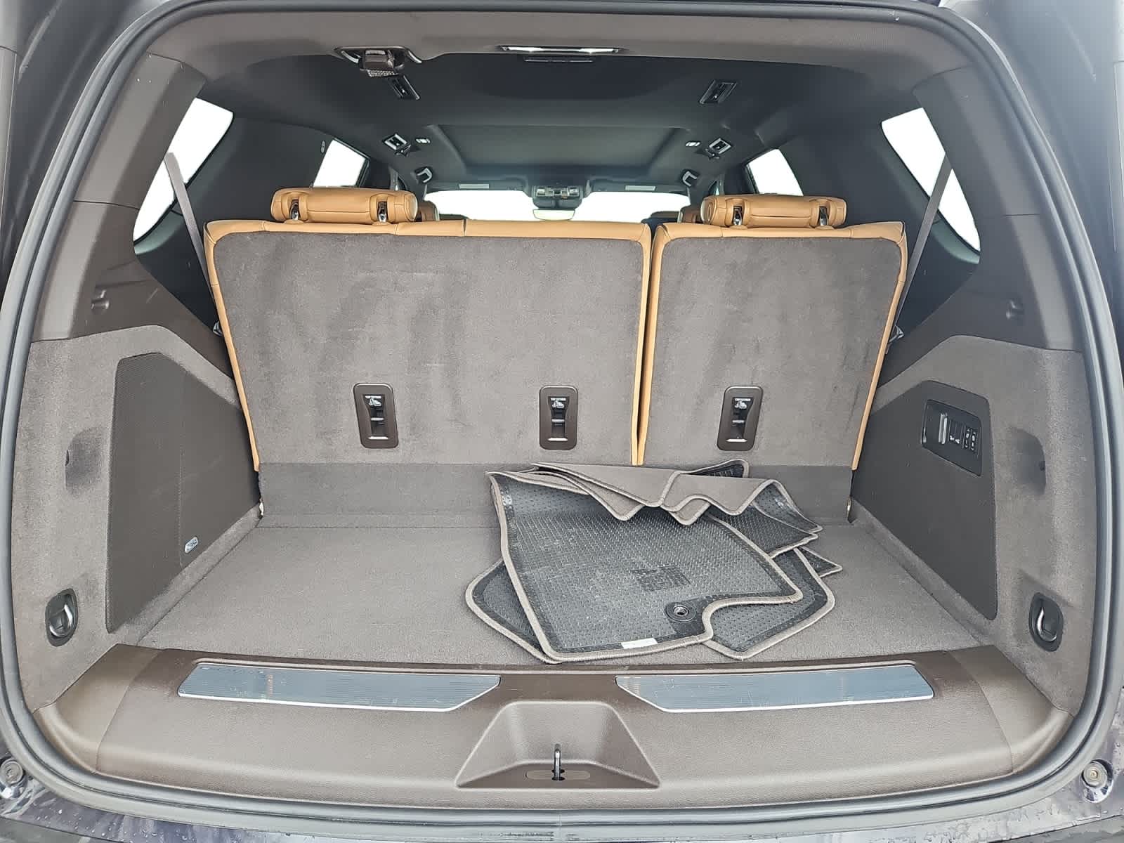 used 2021 Cadillac Escalade car, priced at $62,998