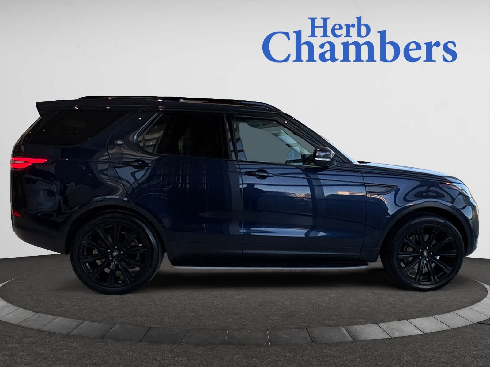 used 2018 Land Rover Discovery car, priced at $19,998