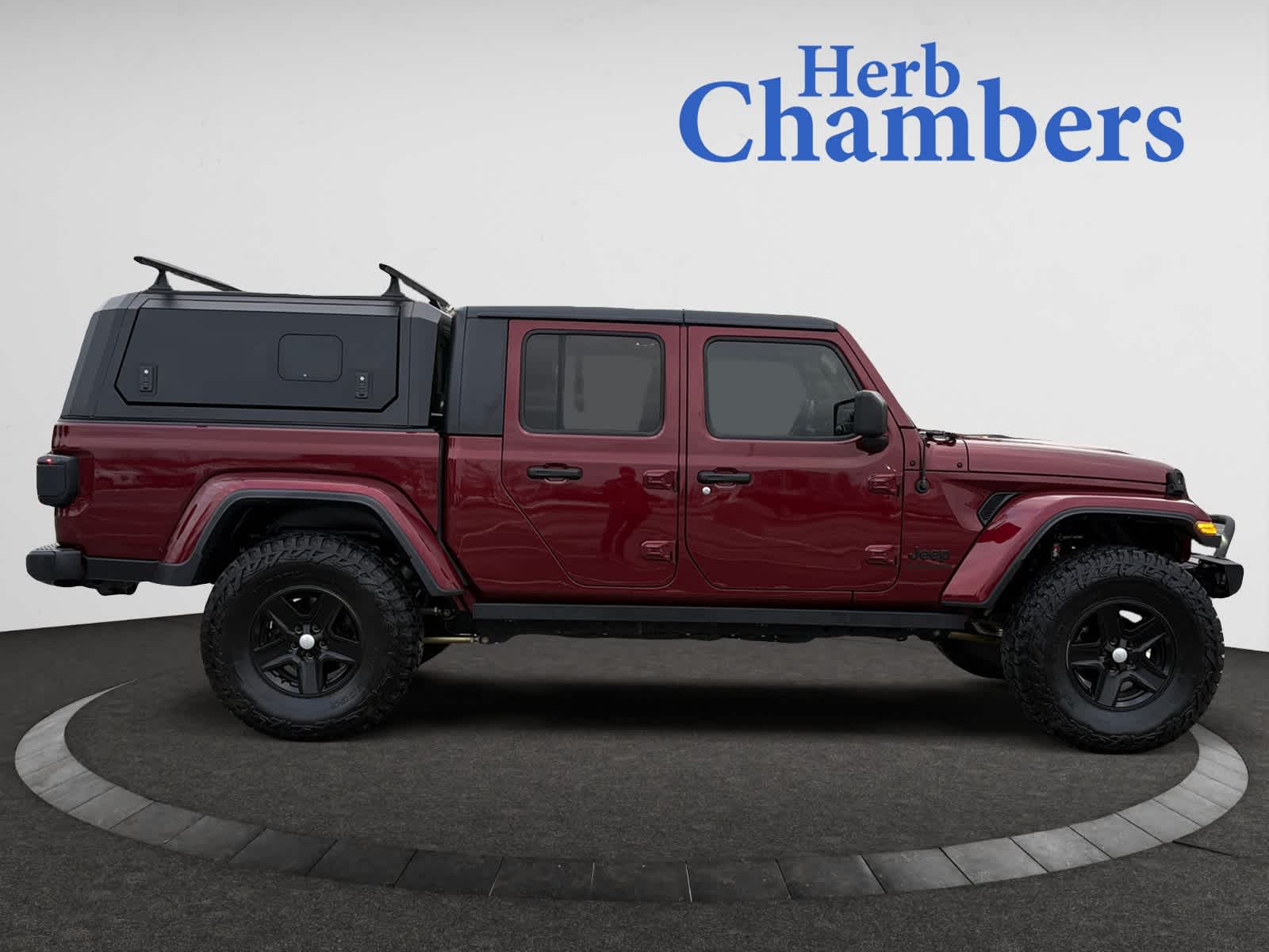 used 2021 Jeep Gladiator car, priced at $29,398