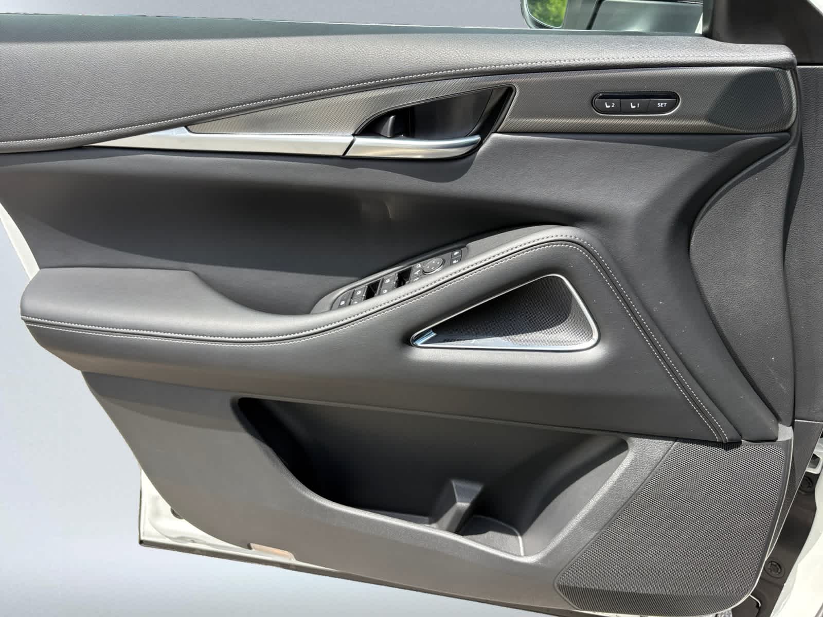 new 2025 INFINITI QX60 car, priced at $60,581