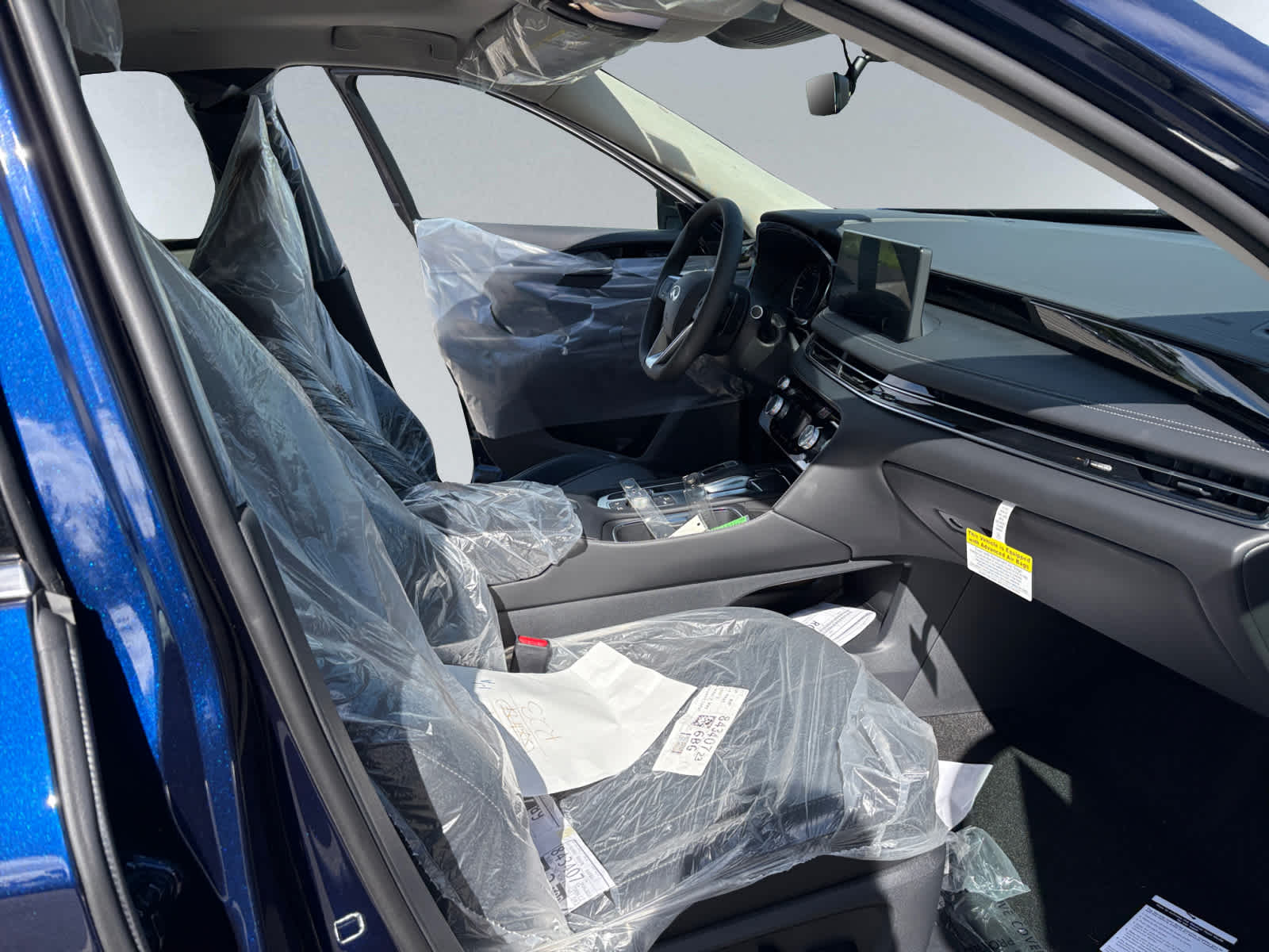 new 2025 INFINITI QX60 car