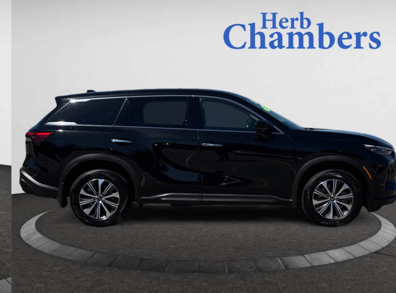 used 2025 INFINITI QX60 car, priced at $42,998