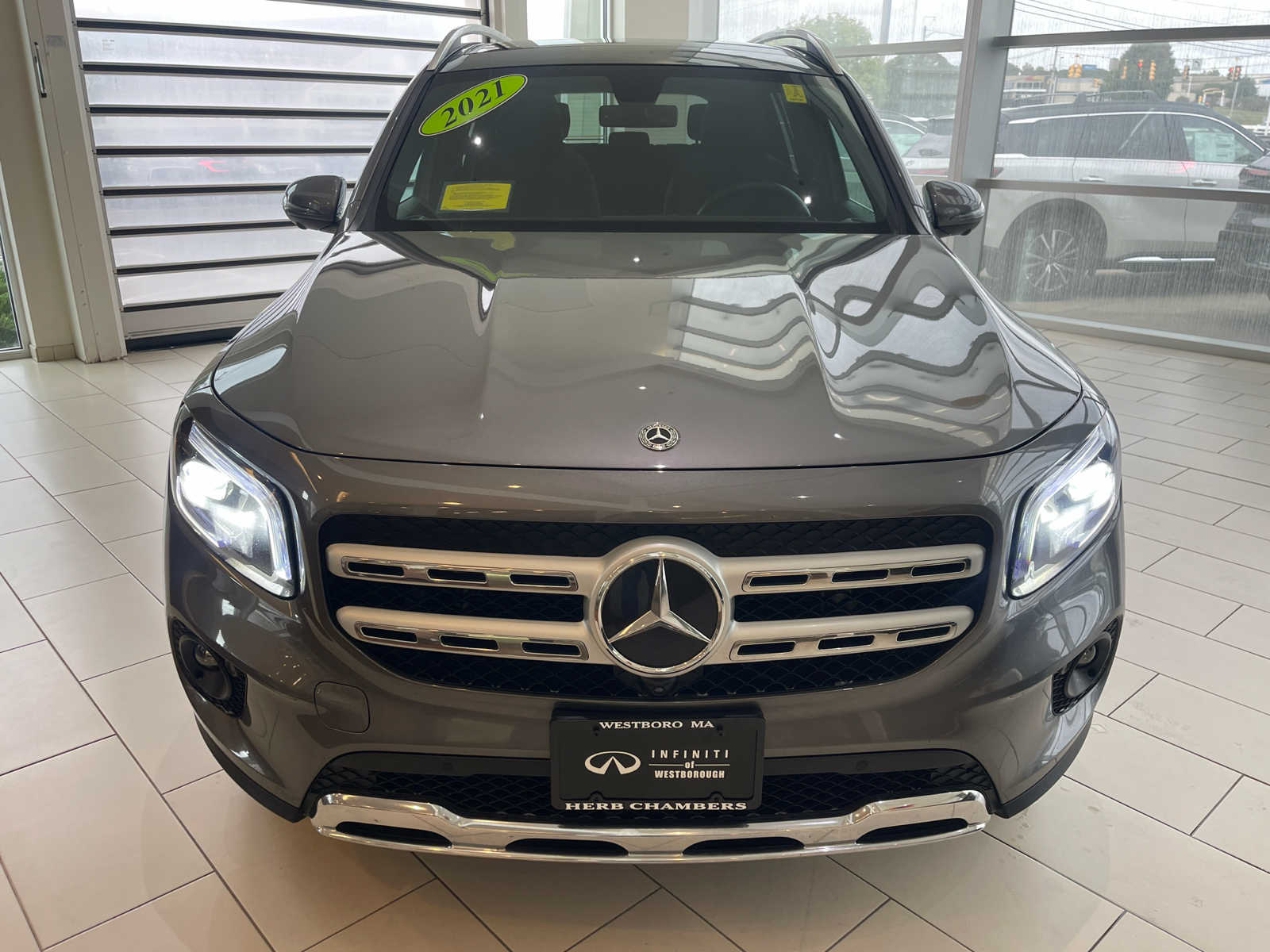 used 2021 Mercedes-Benz GLB 250 car, priced at $24,498