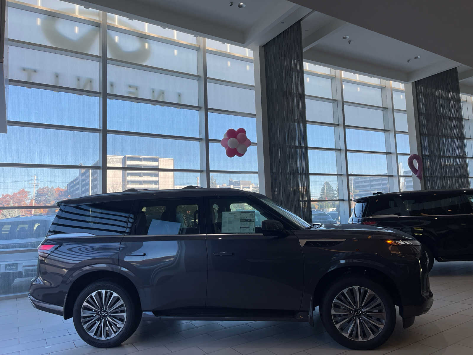 new 2025 INFINITI QX80 car