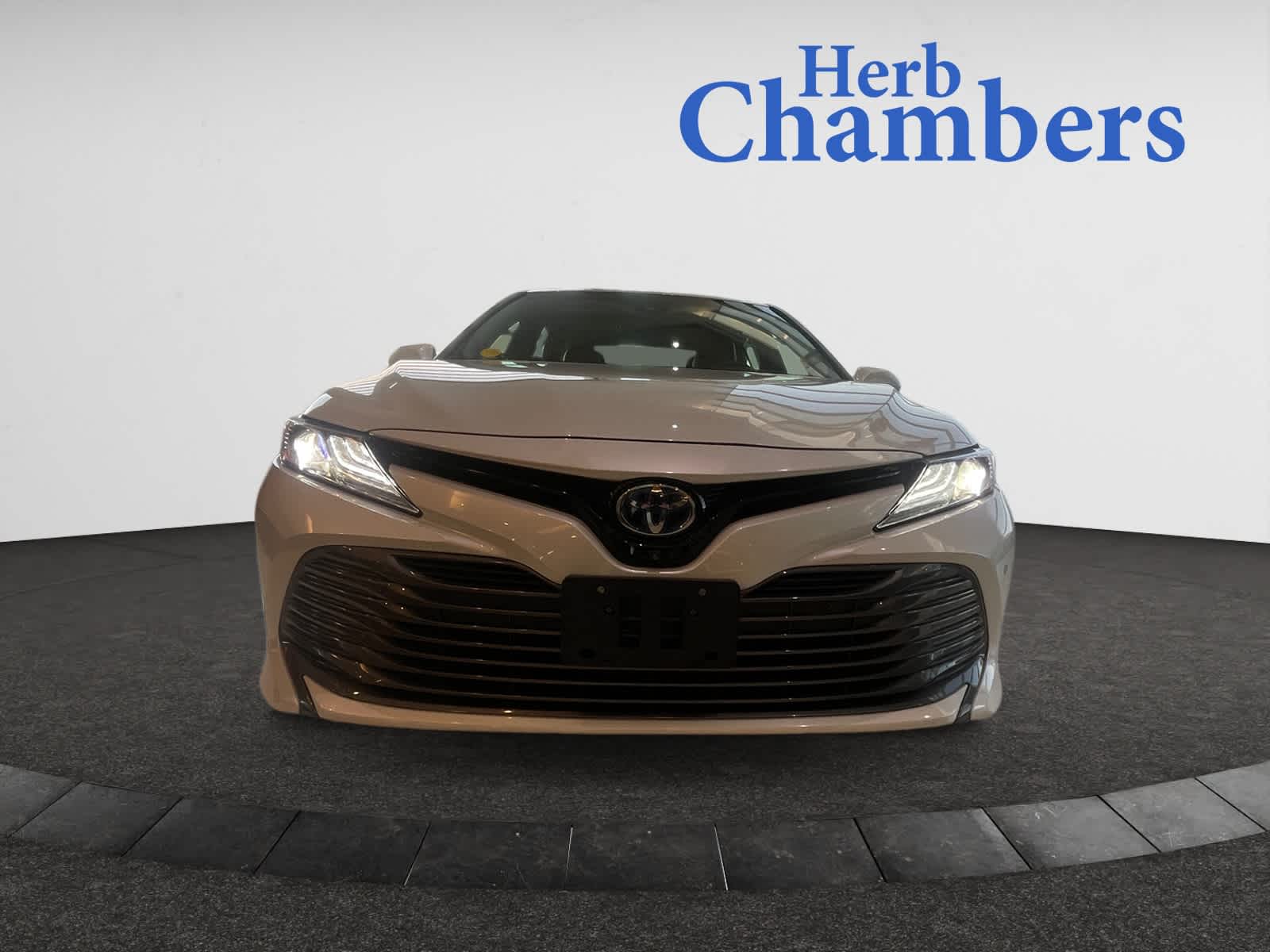 used 2018 Toyota Camry Hybrid car, priced at $22,998