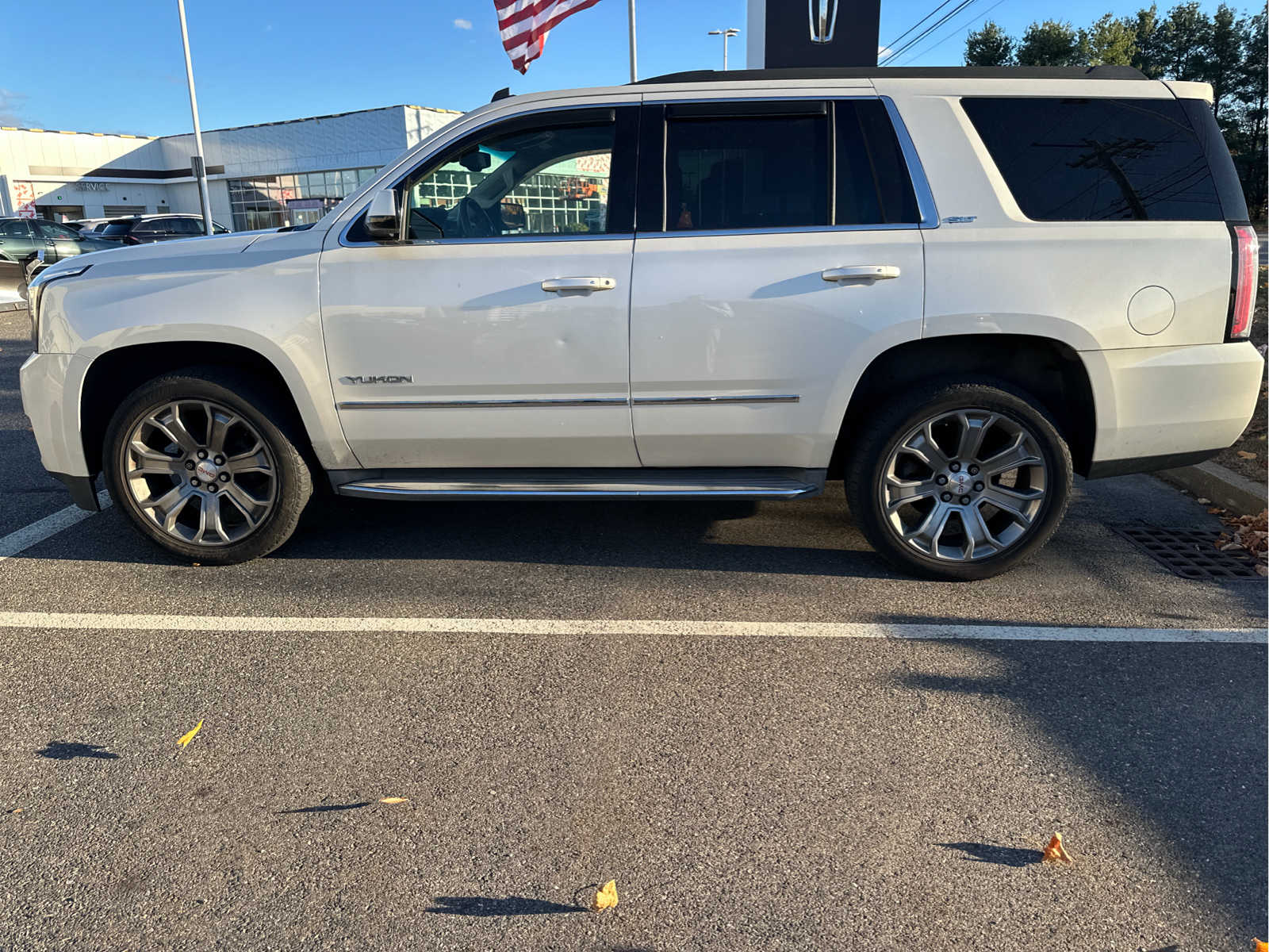 used 2015 GMC Yukon car, priced at $26,798