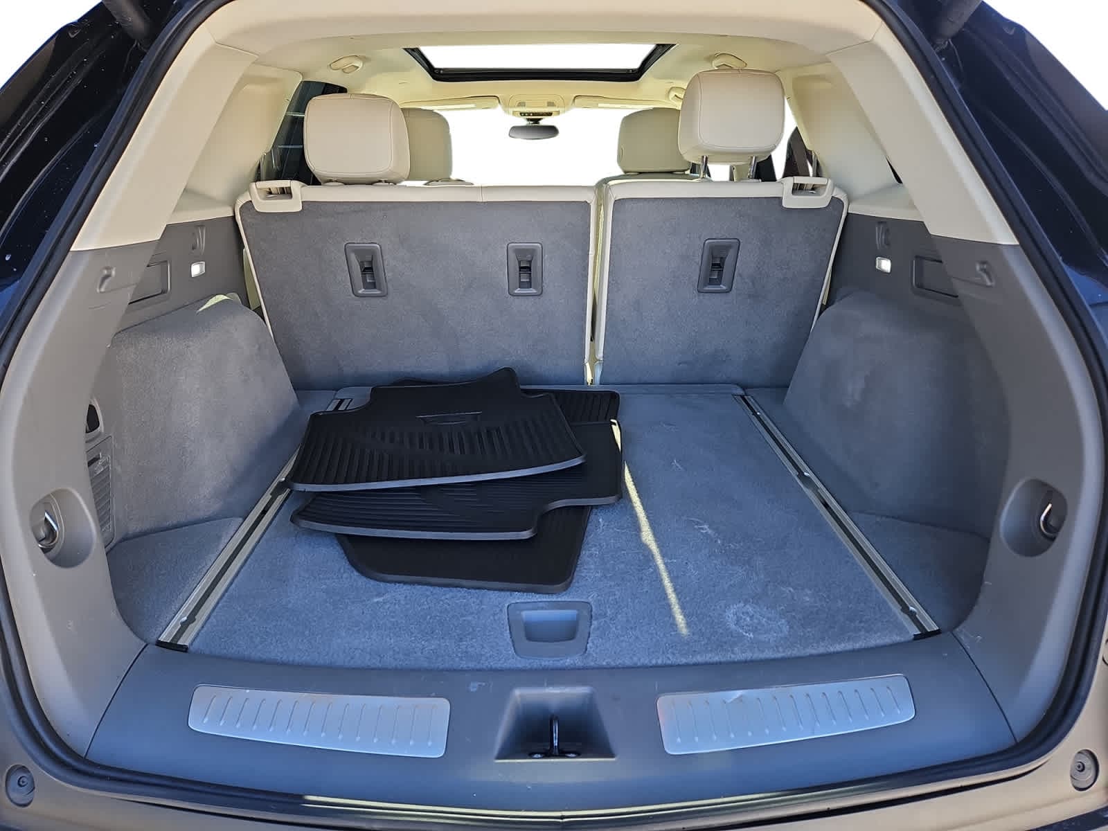 used 2021 Cadillac XT5 car, priced at $27,498