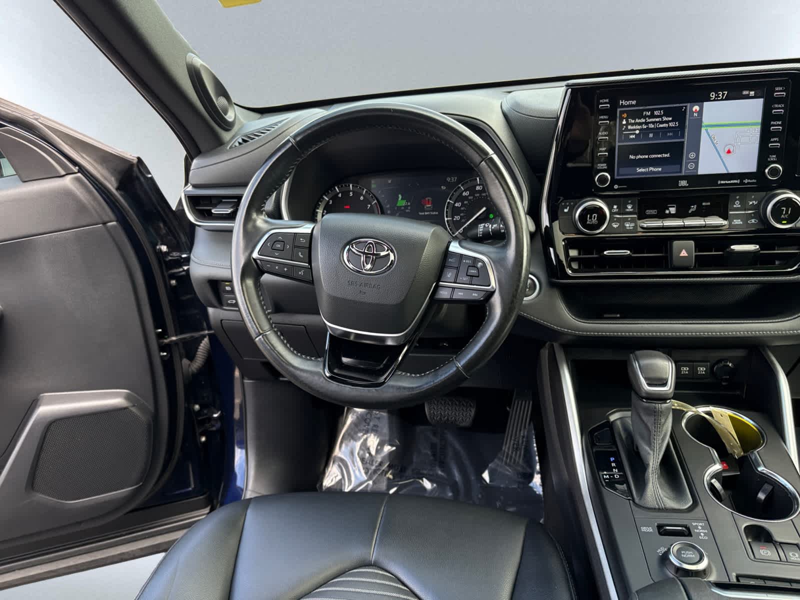 used 2021 Toyota Highlander car, priced at $37,898